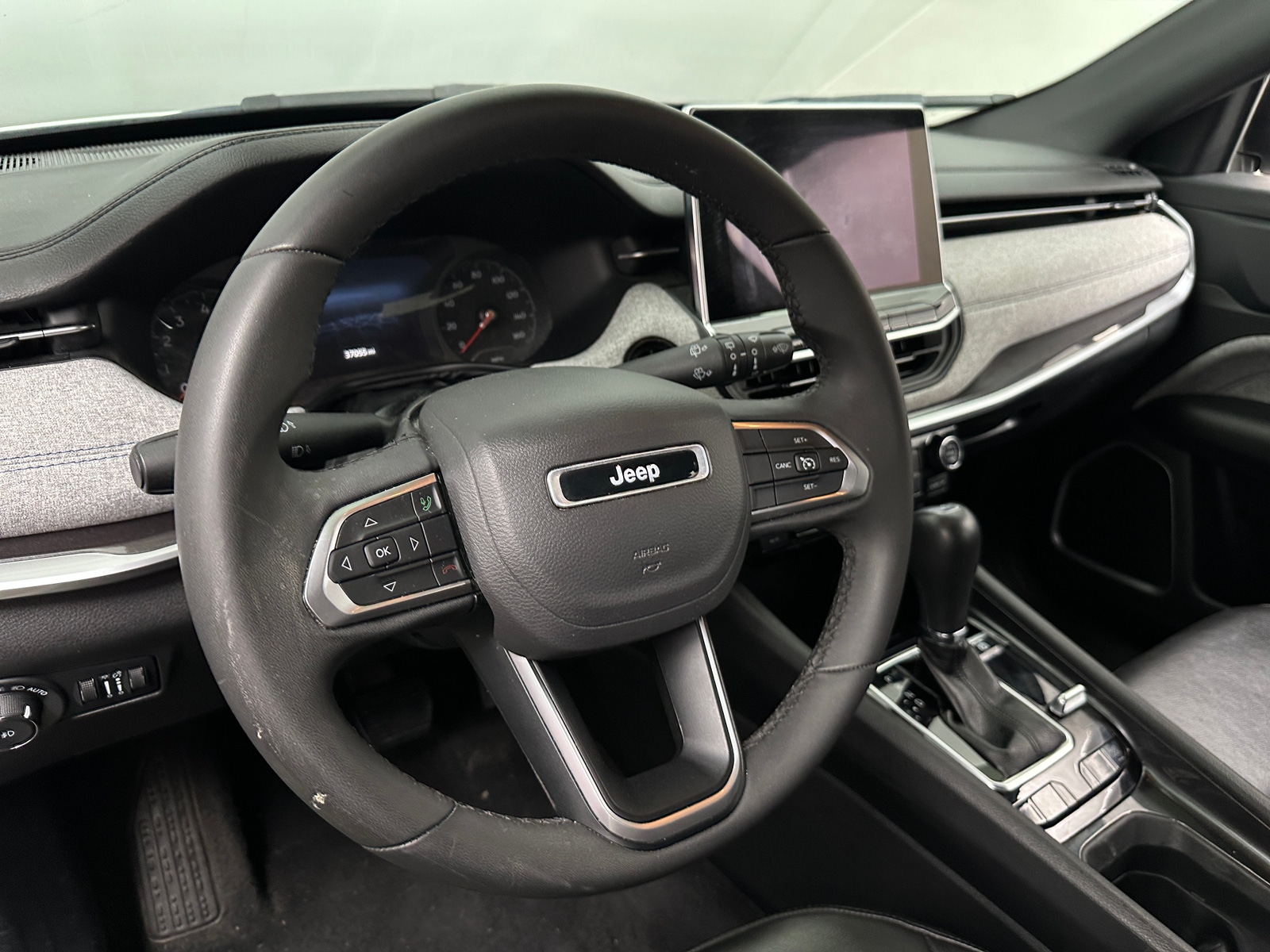 Thumbnail: 2023 Jeep Compass - 5