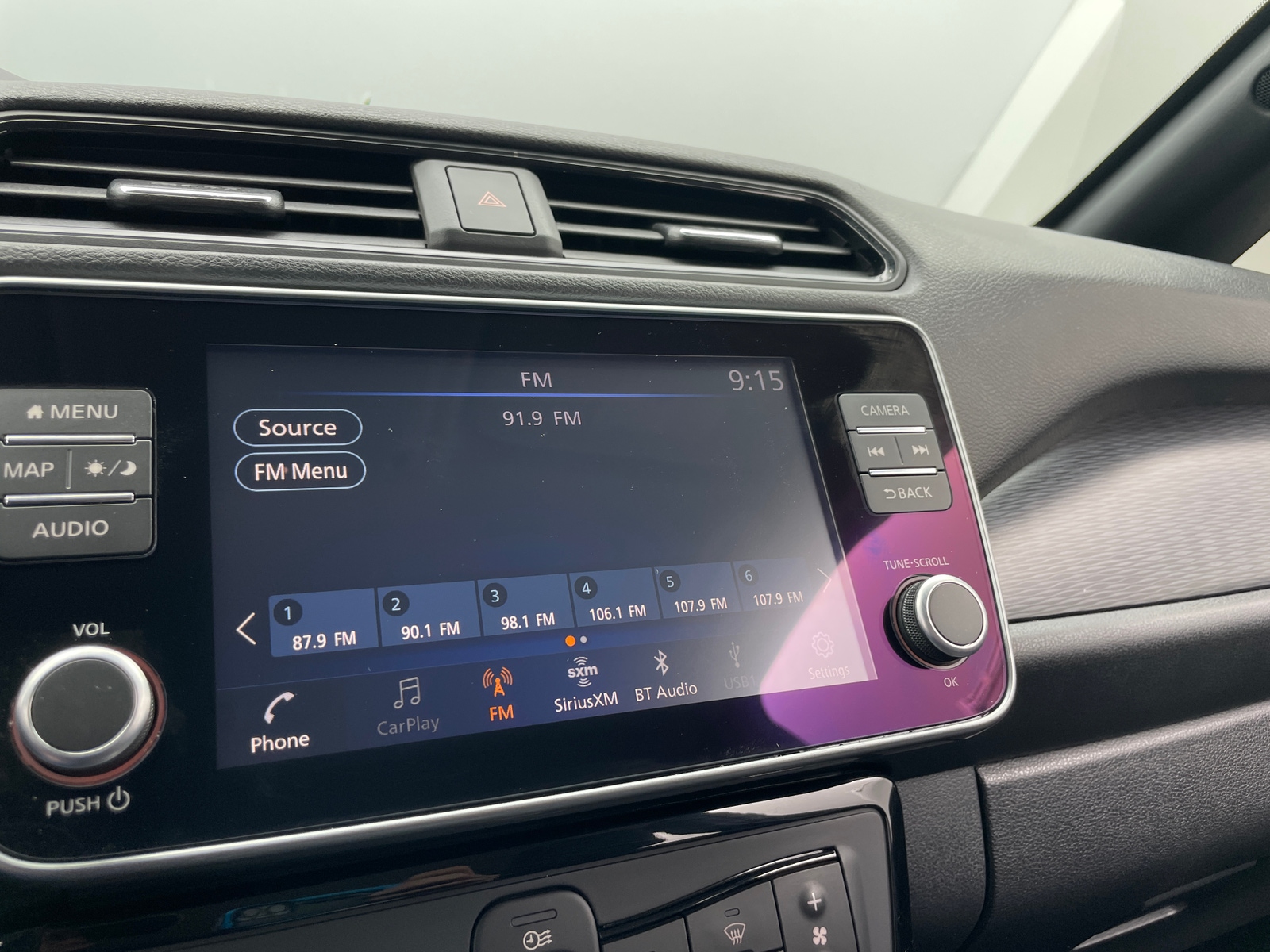 Thumbnail: 2025 Nissan Leaf - 4