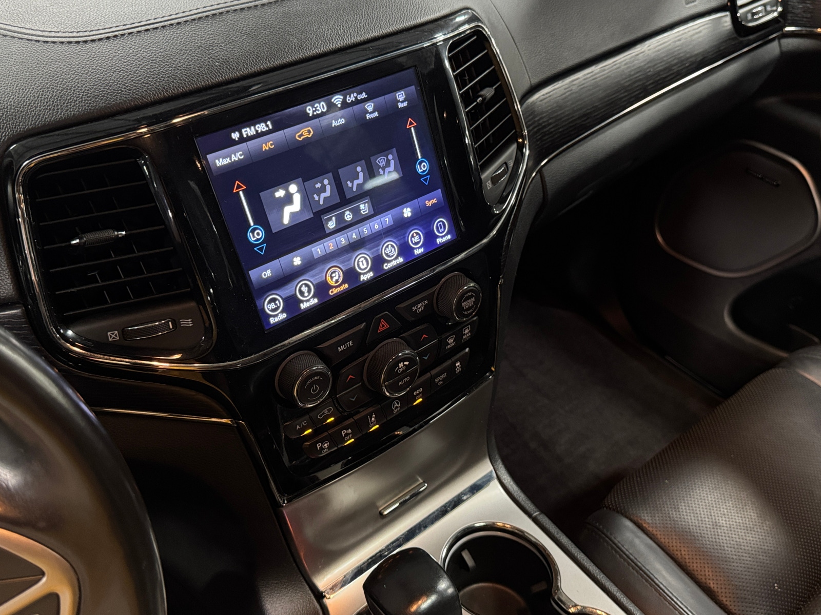 Thumbnail: 2019 Jeep Grand Cherokee - 3