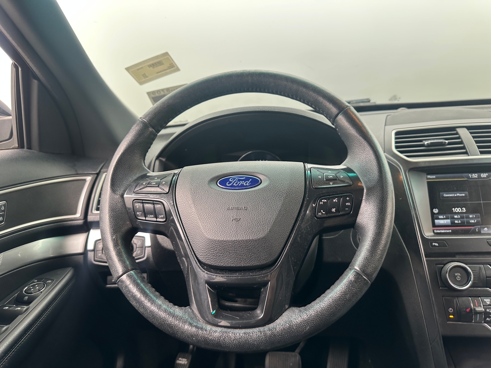 Thumbnail: 2016 Ford Explorer - 4