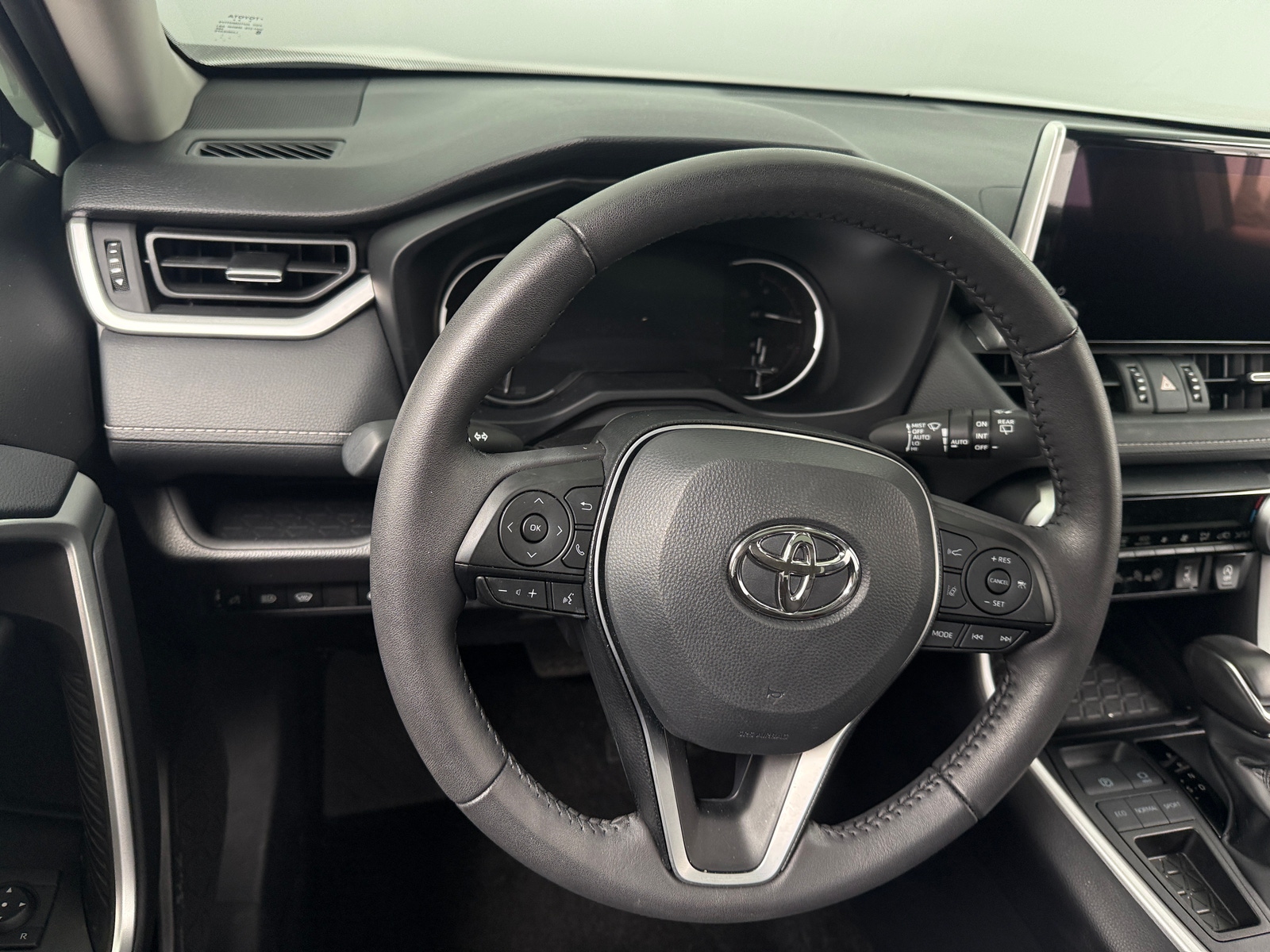Thumbnail: 2025 Toyota RAV4 - 4