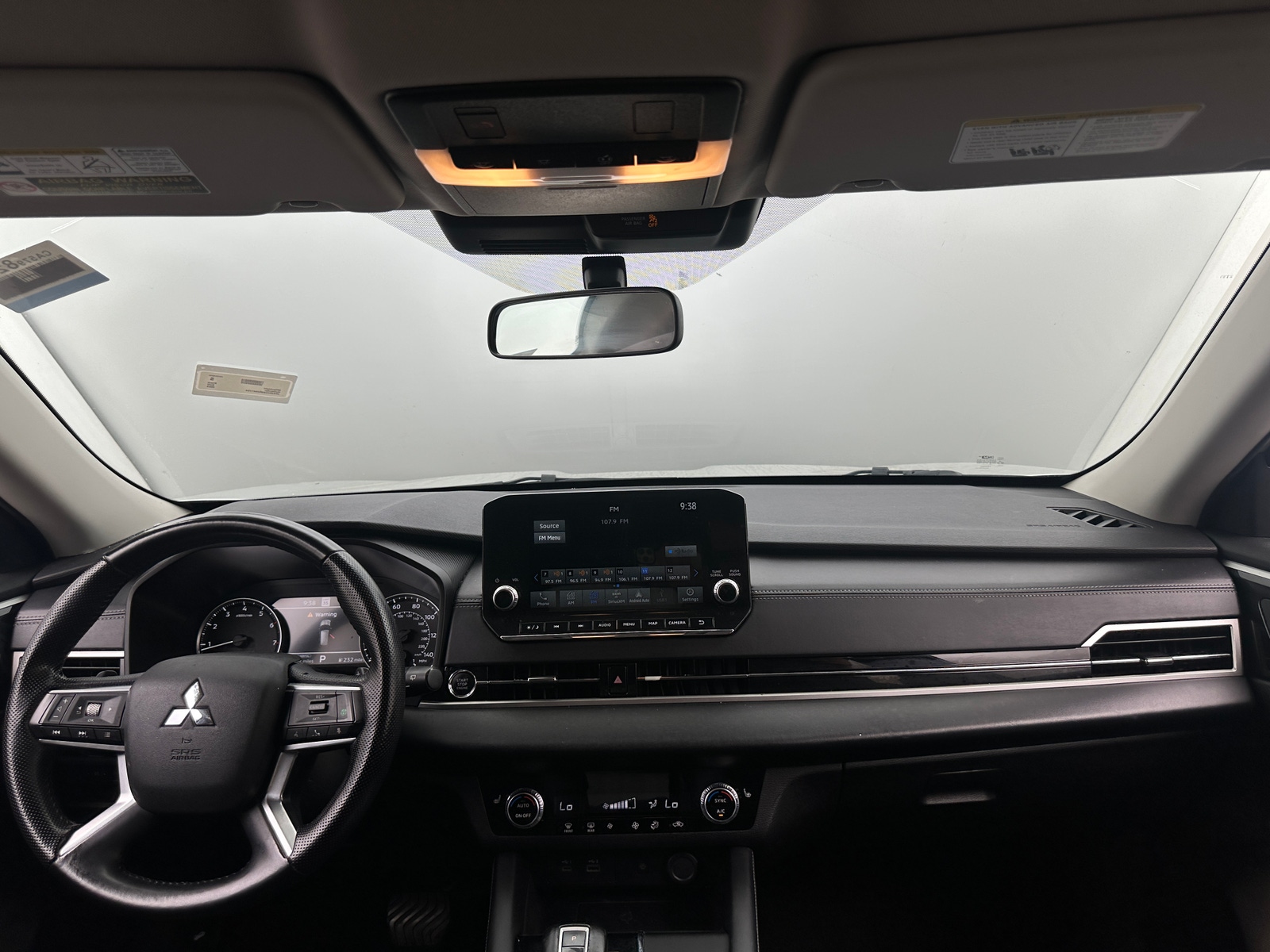 Thumbnail: 2024 Mitsubishi Outlander - 3