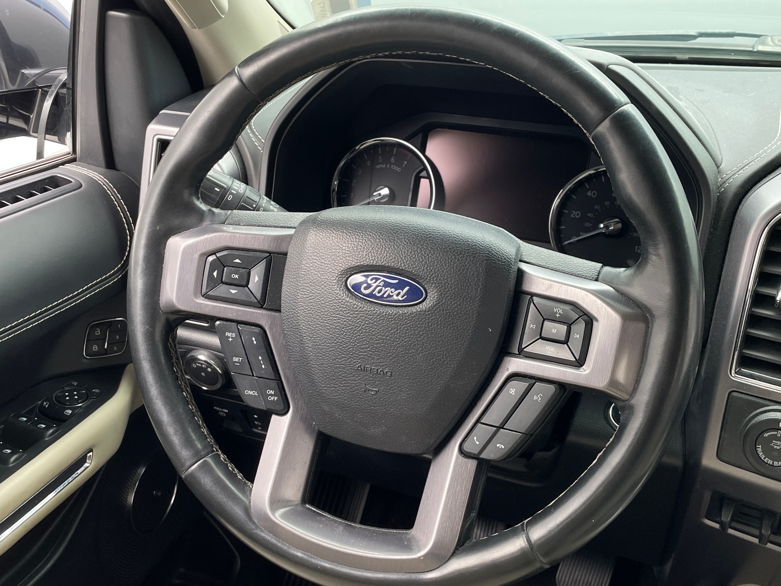 Thumbnail: 2020 Ford Expedition MAX - 4
