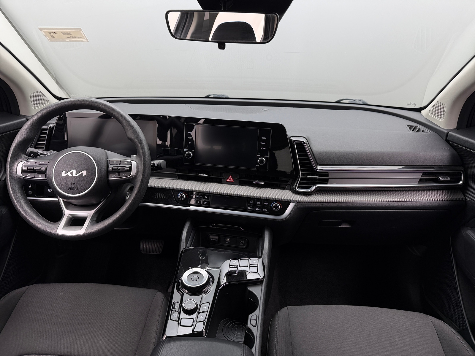 Thumbnail: 2023 Kia Sportage - 3
