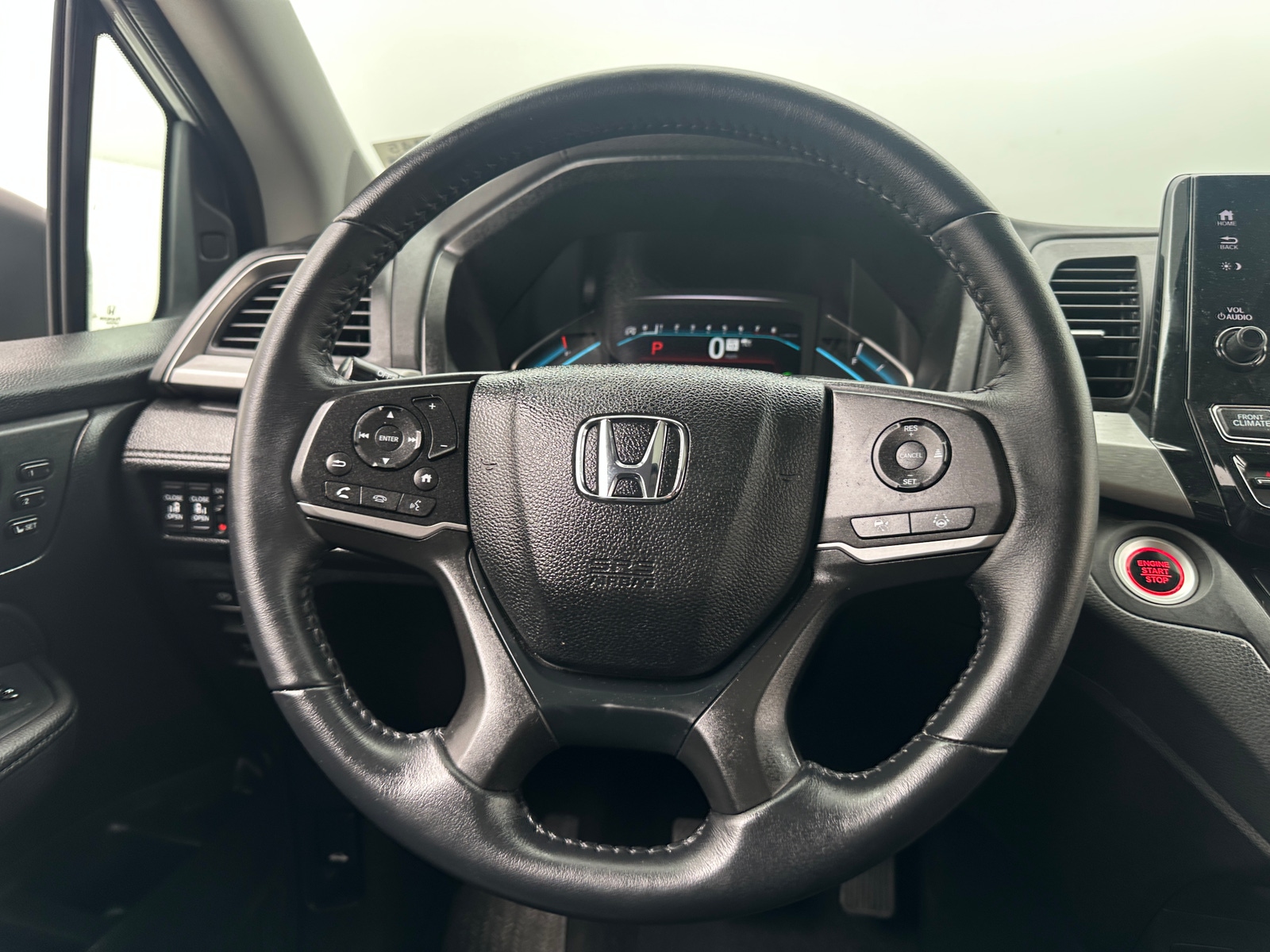 Thumbnail: 2023 Honda Odyssey - 4