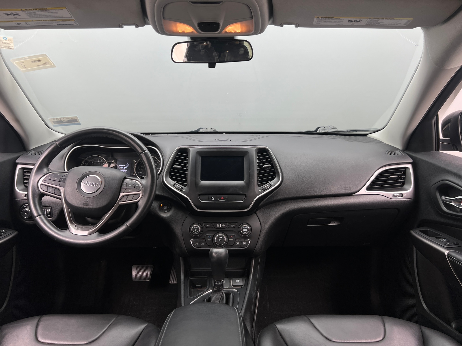 Thumbnail: 2019 Jeep Cherokee - 3