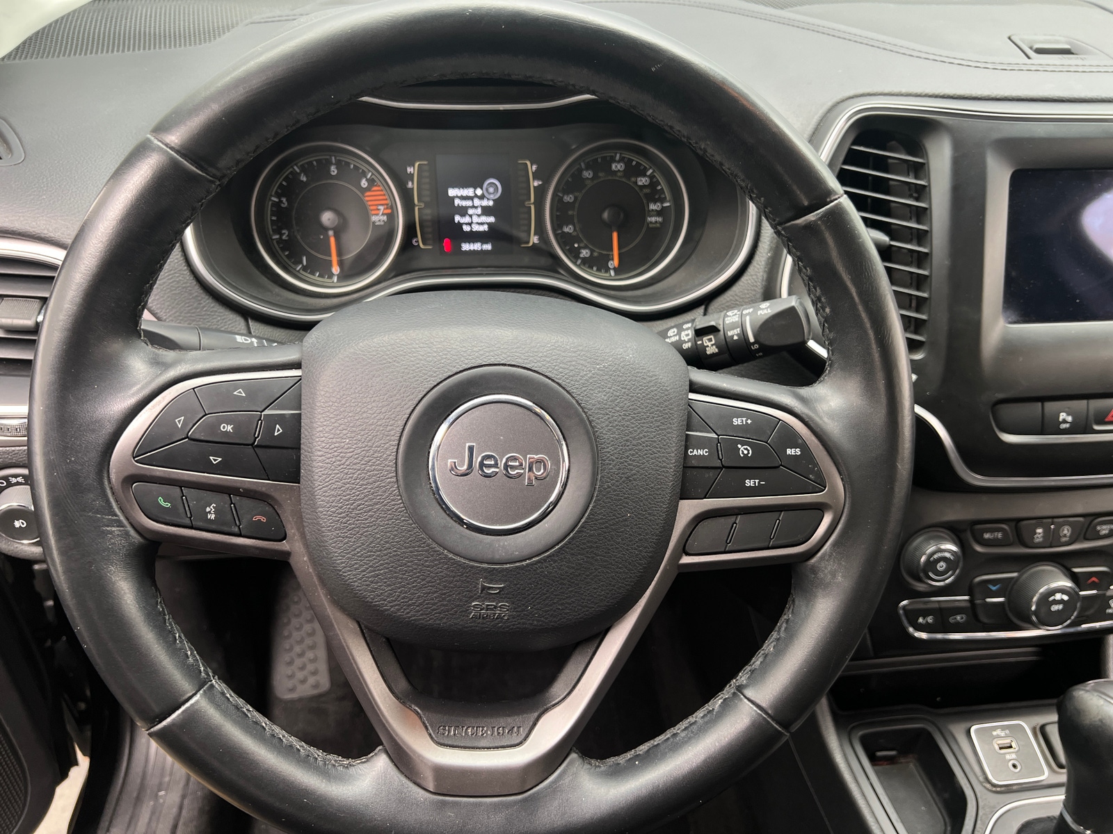 Thumbnail: 2019 Jeep Cherokee - 5