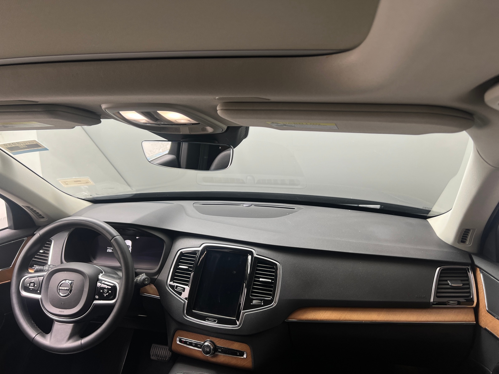 Thumbnail: 2023 Volvo XC90 - 2