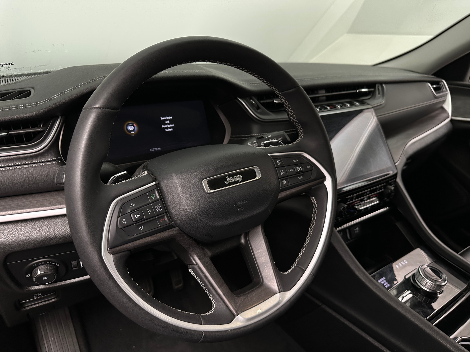 Thumbnail: 2023 Jeep Grand Cherokee - 4