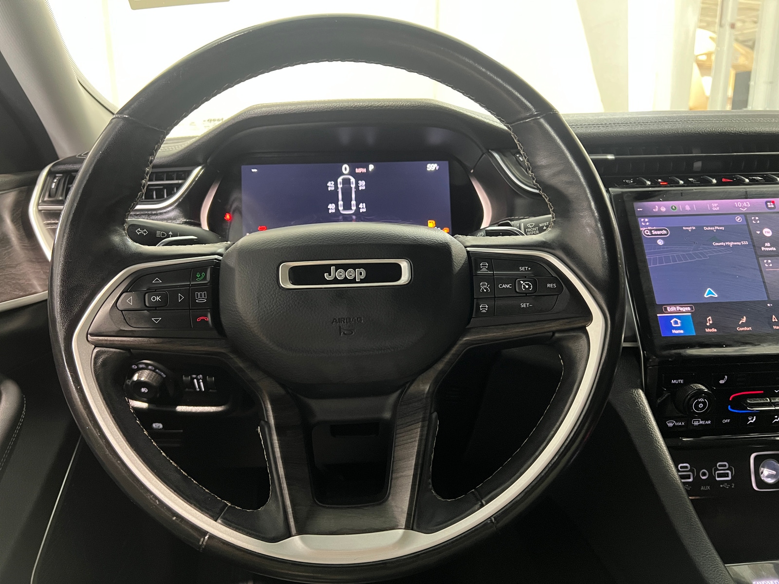 Thumbnail: 2021 Jeep Grand Cherokee L - 4