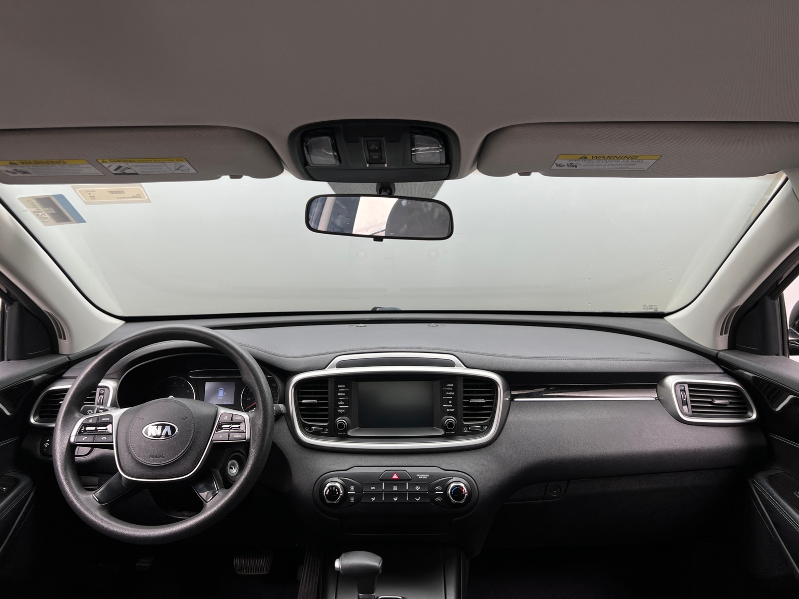Thumbnail: 2020 Kia Sorento - 3