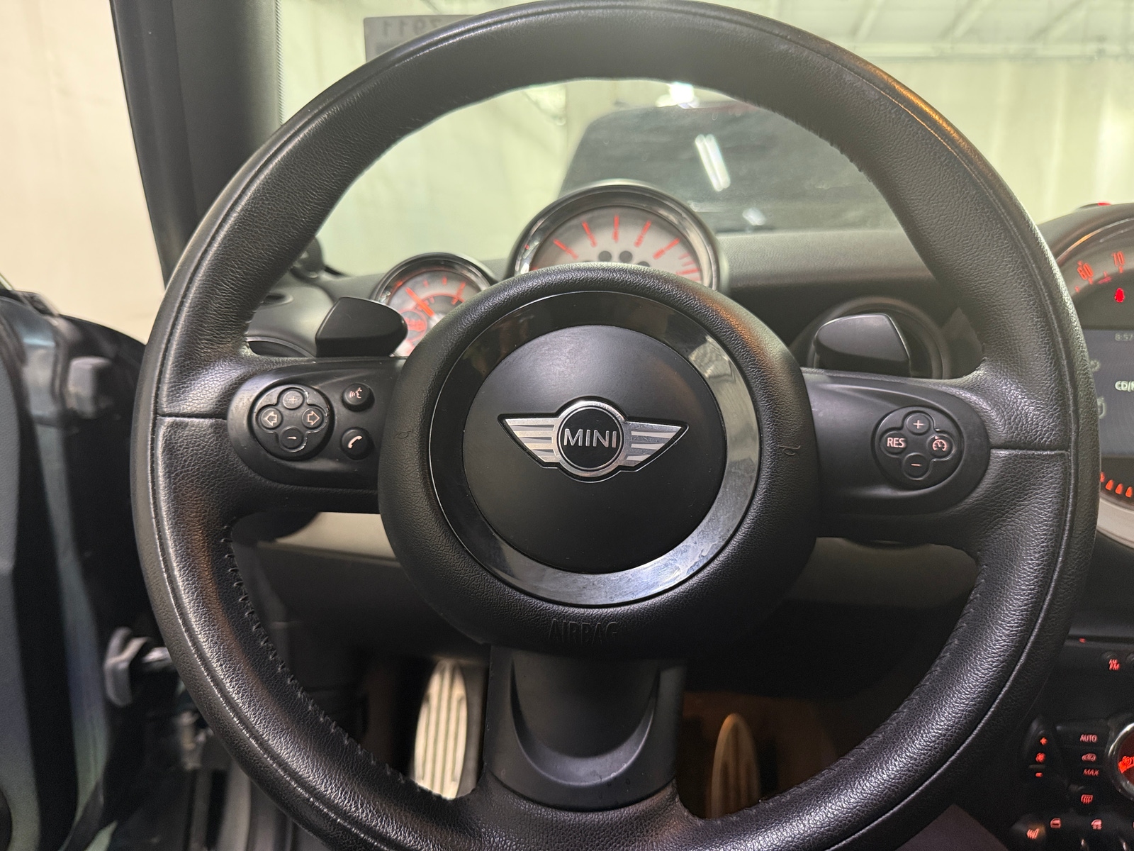 Thumbnail: 2013 MINI Cooper Convertible - 5