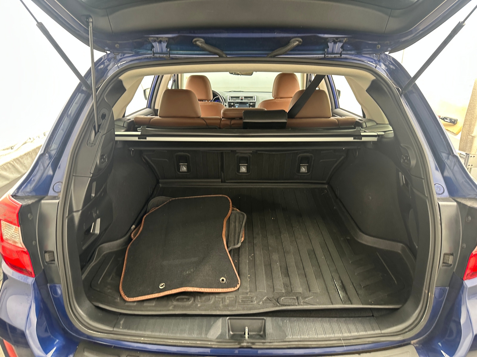 Thumbnail: 2017 Subaru Outback - 6