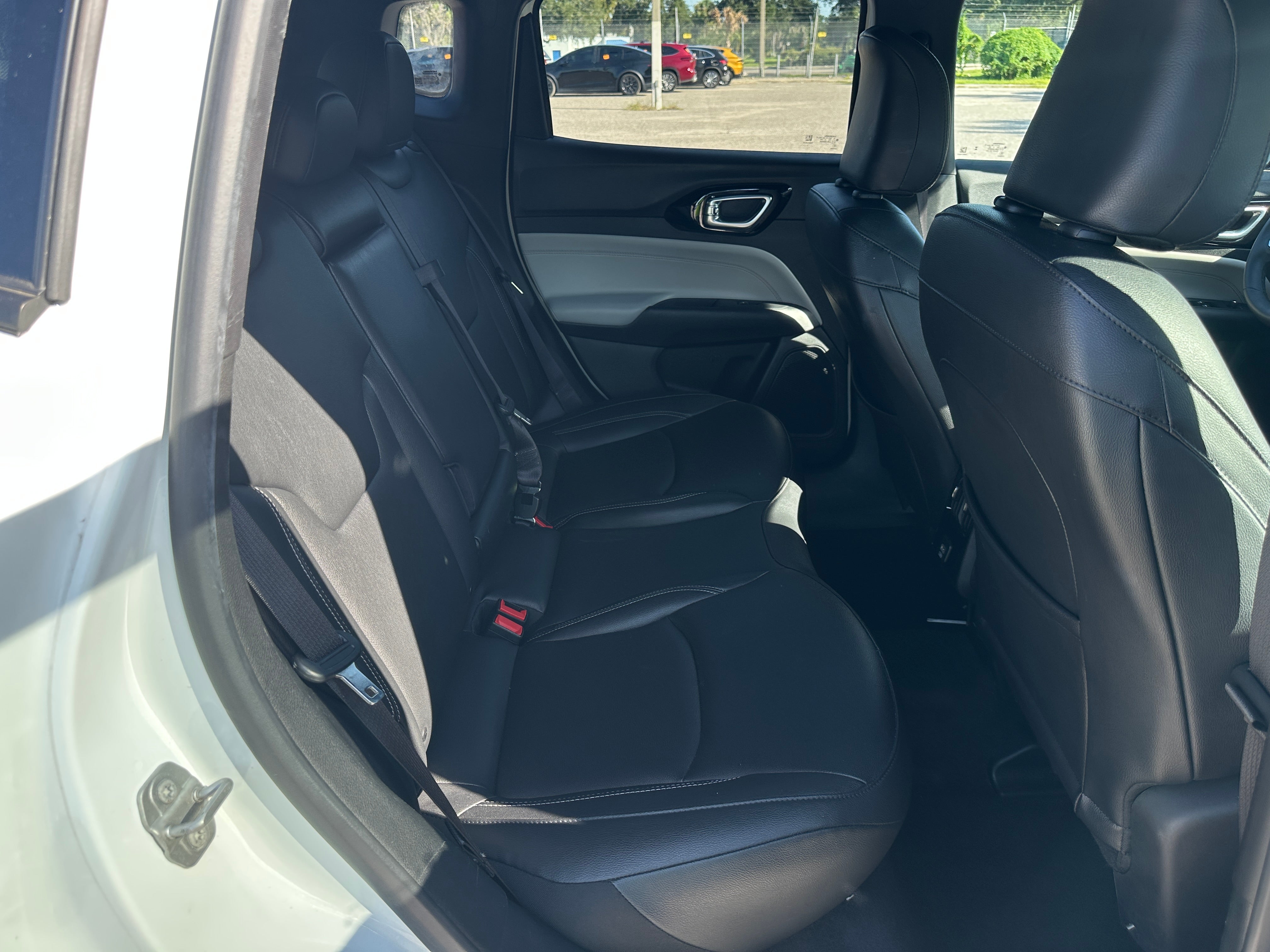 2025 Jeep Compass Limited - Photo 4