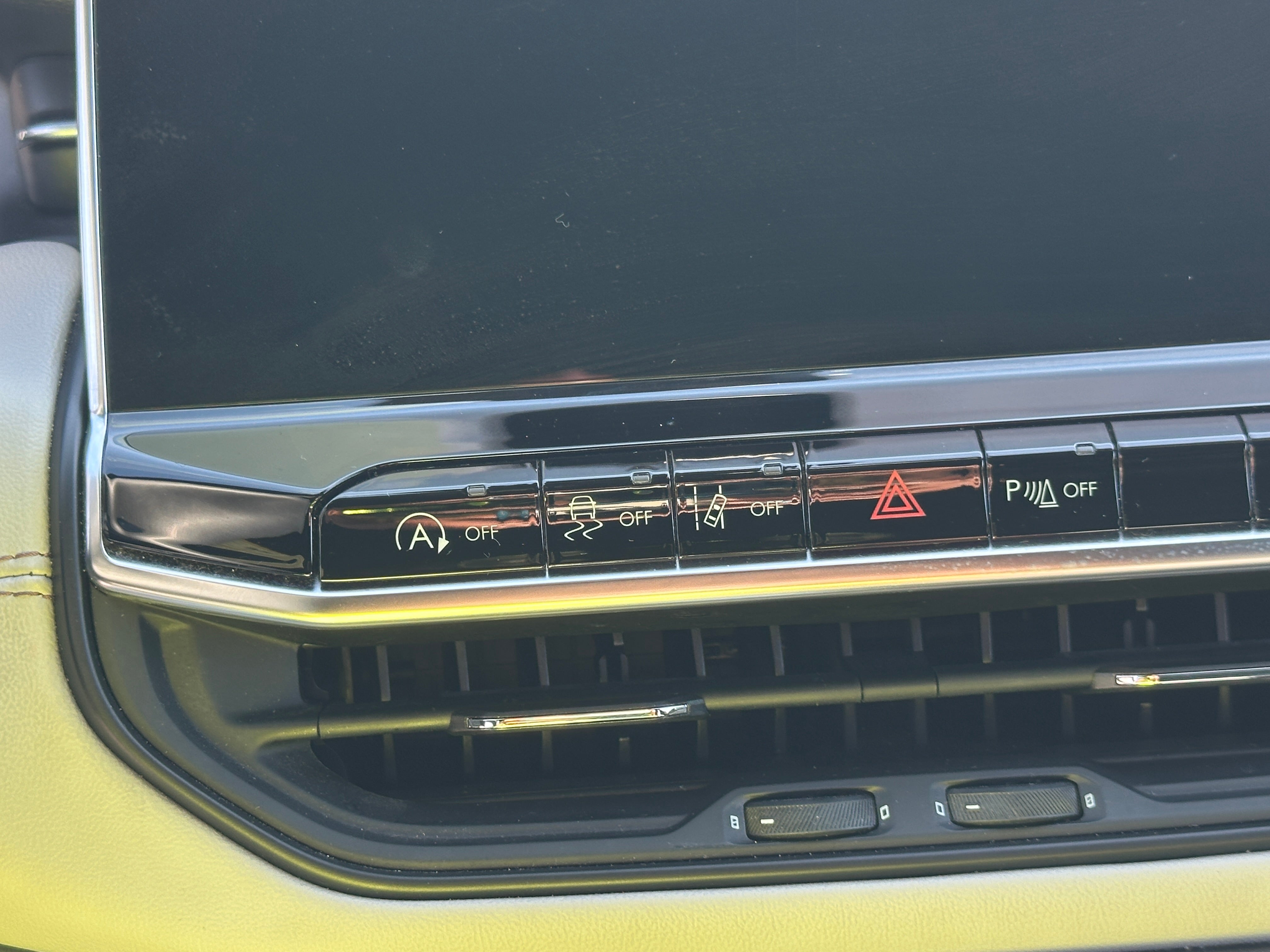 2025 Jeep Compass Limited - Photo 8