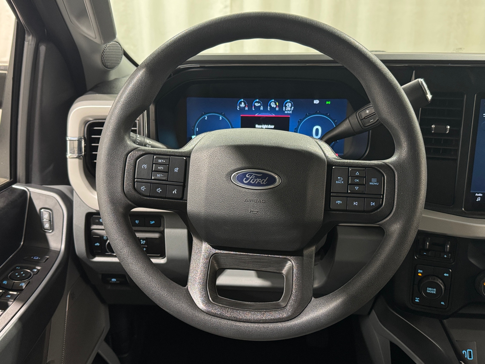 Thumbnail: 2023 Ford Econoline - 5