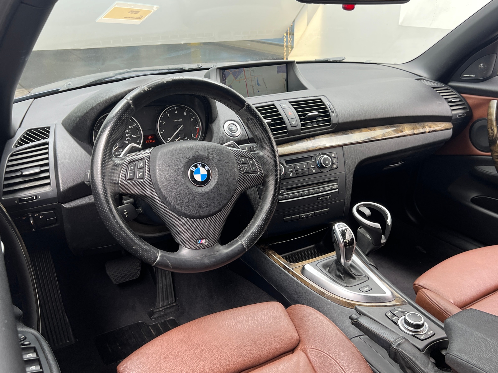 Thumbnail: 2011 BMW 1 Series - 2