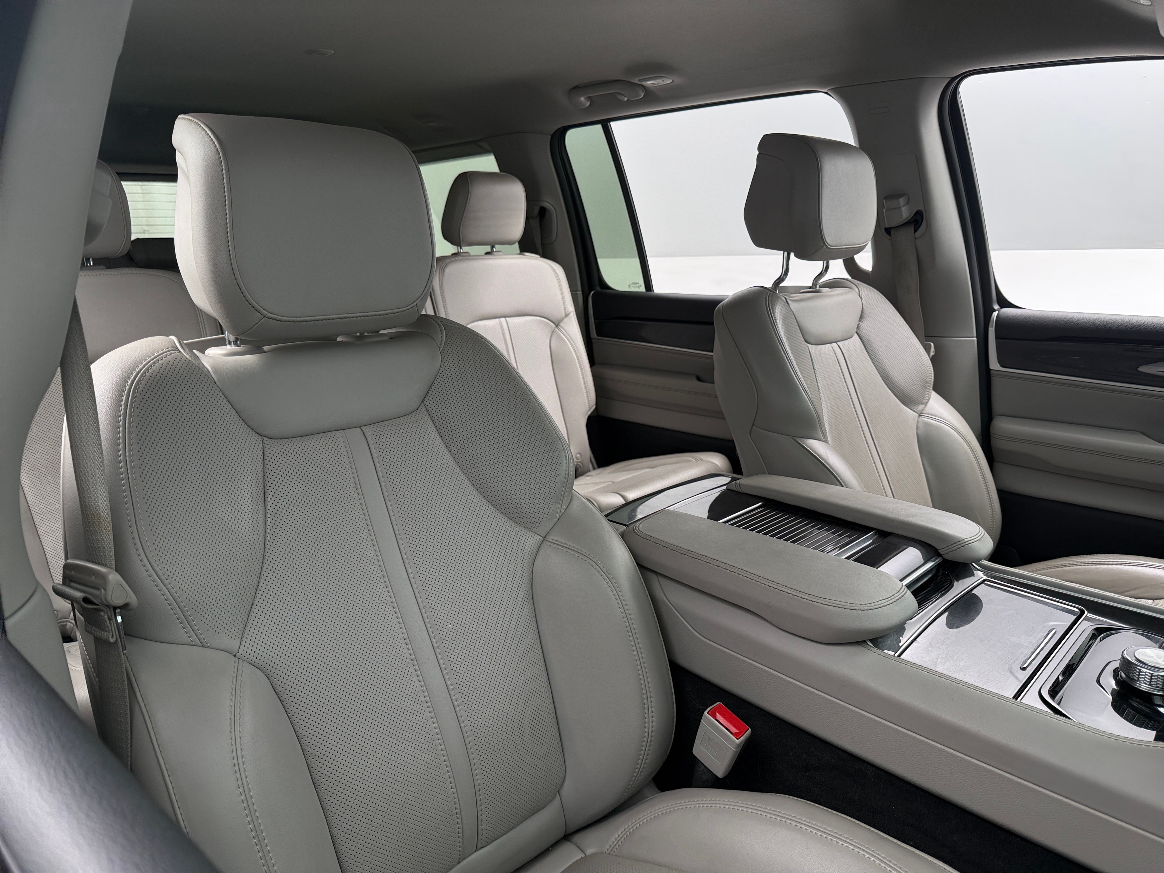 2023 Jeep Wagoneer