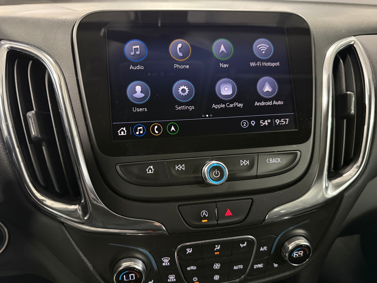 Thumbnail: 2022 Chevrolet Equinox - 4