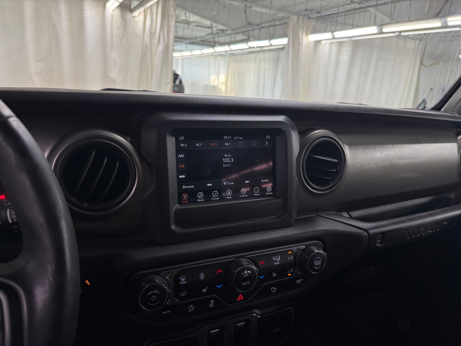 Thumbnail: 2018 Jeep Wrangler - 4