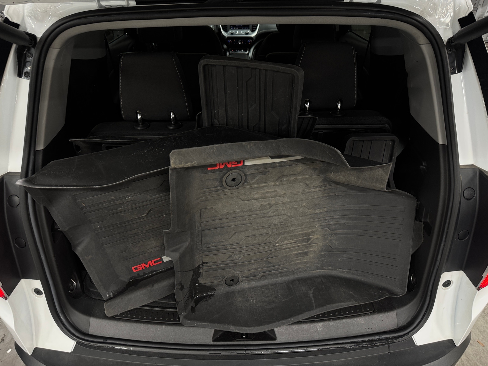 Thumbnail: 2023 GMC Acadia - 7