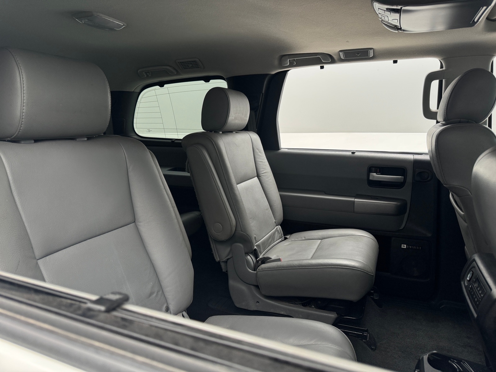 Thumbnail: 2015 Toyota Sequoia - 5