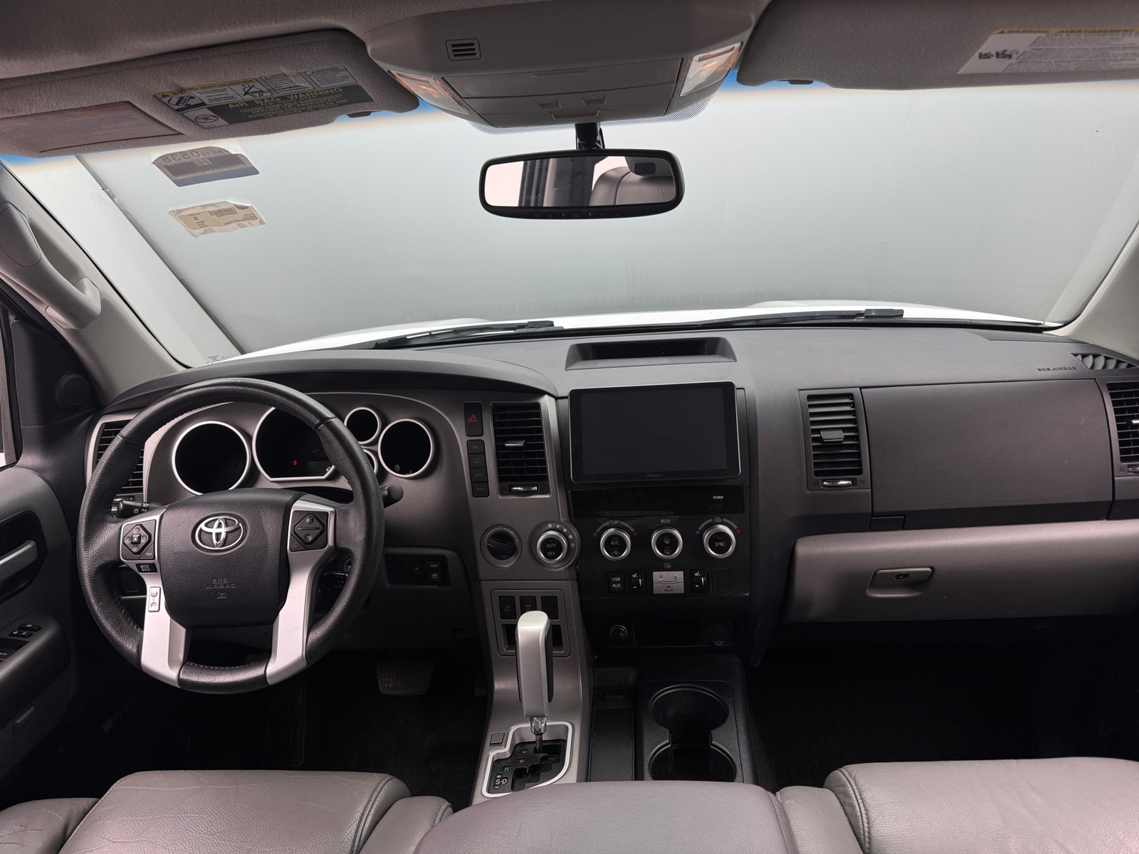 Thumbnail: 2015 Toyota Sequoia - 2