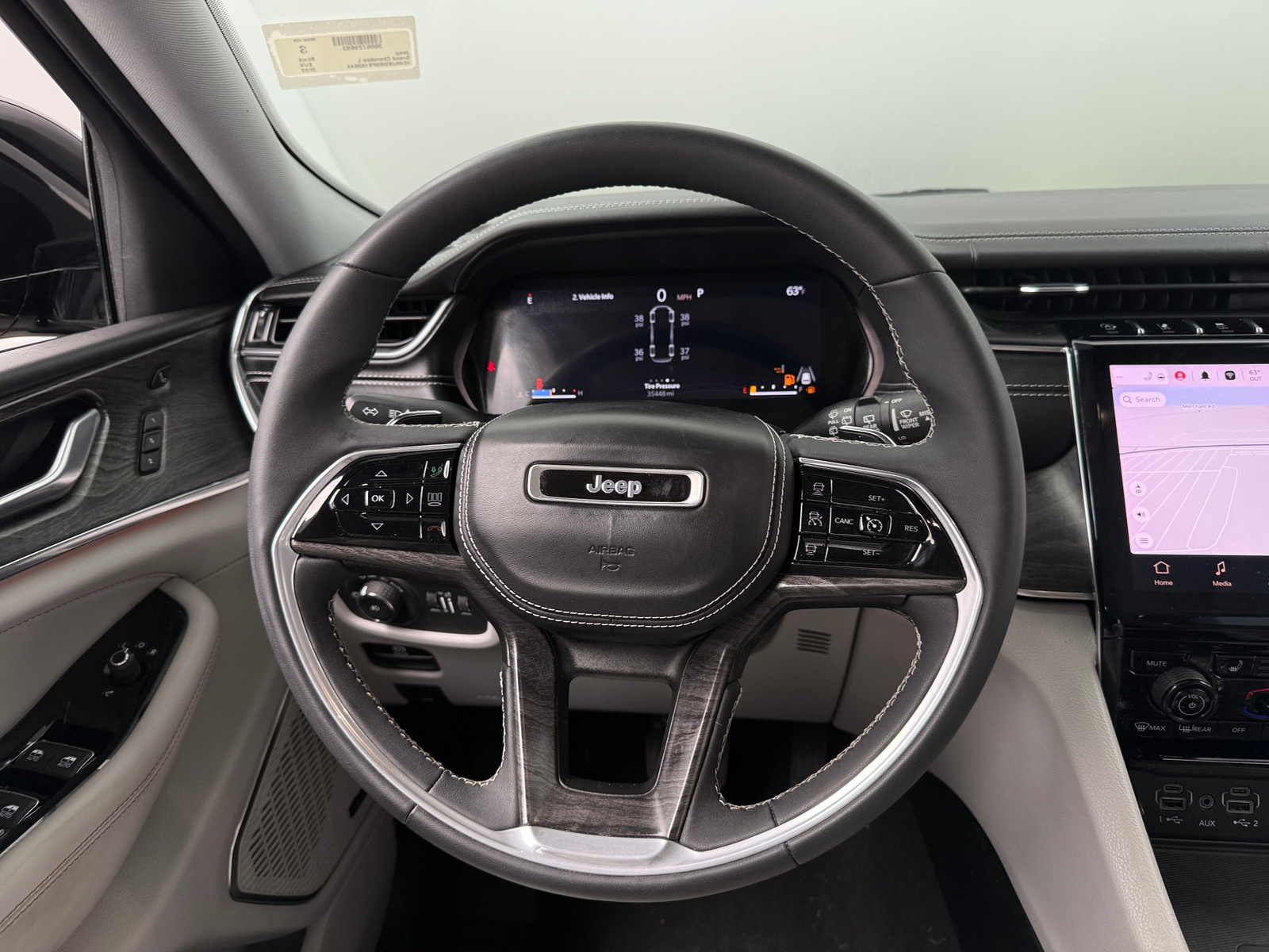 Thumbnail: 2023 Jeep Grand Cherokee L - 4