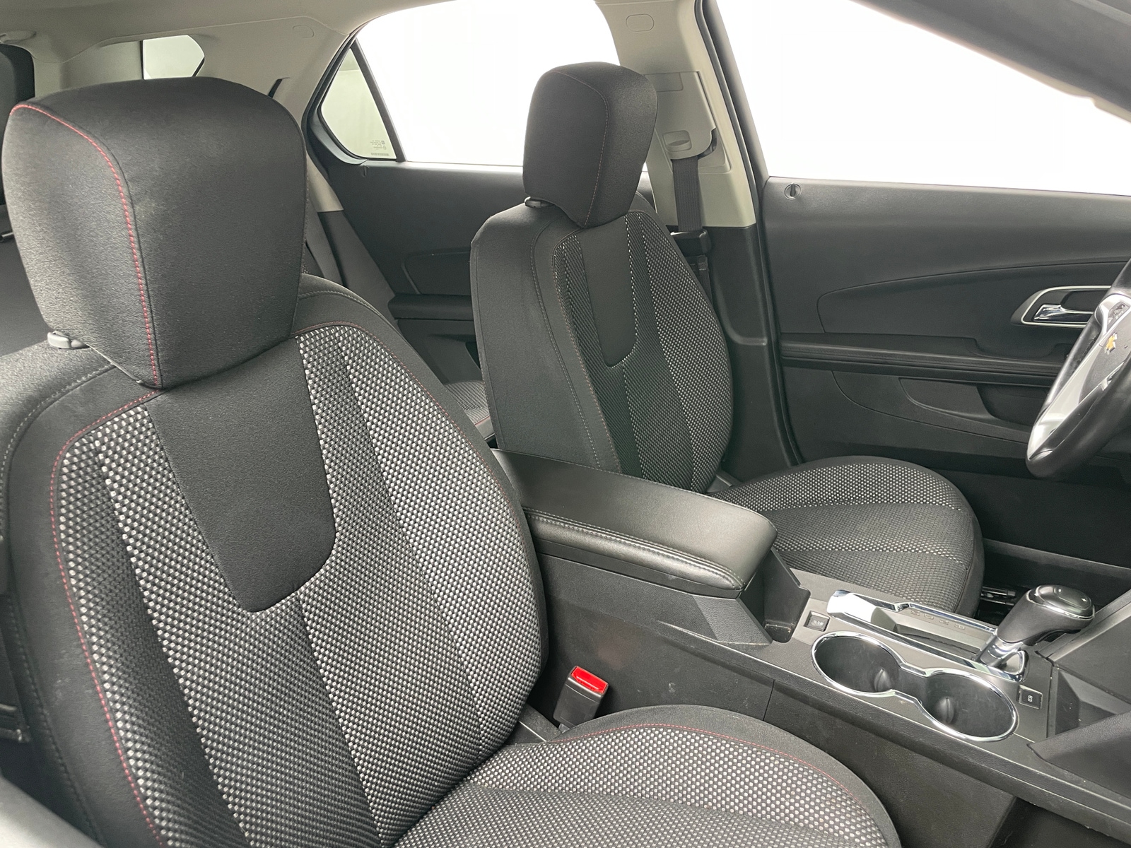Thumbnail: 2017 Chevrolet Equinox - 2