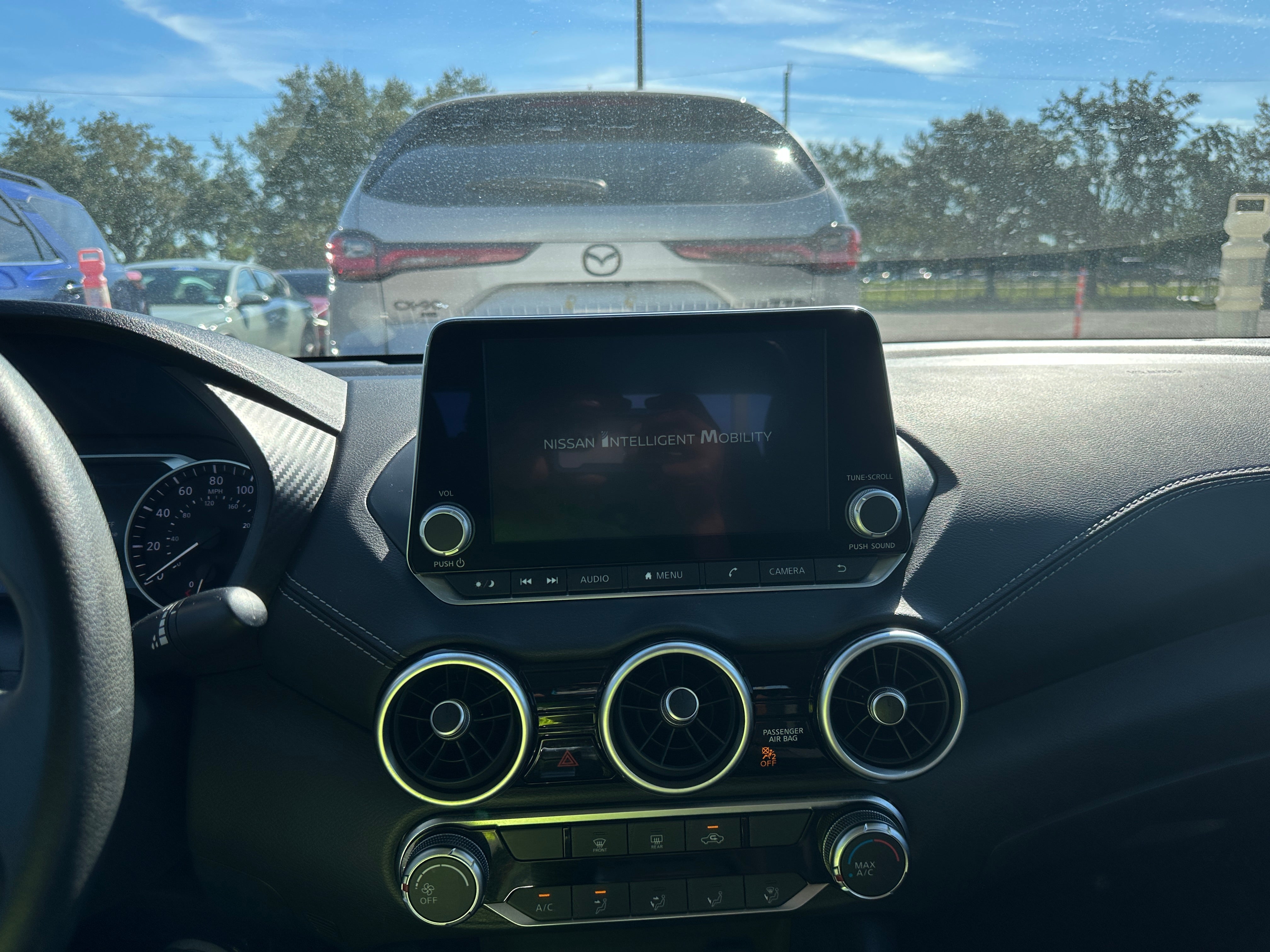2025 Nissan Sentra SV - Photo 13