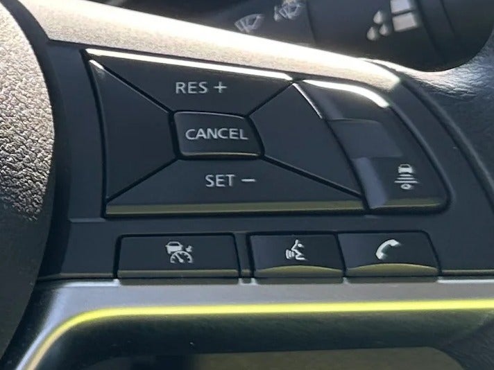 2025 Nissan Sentra SV - Photo 16