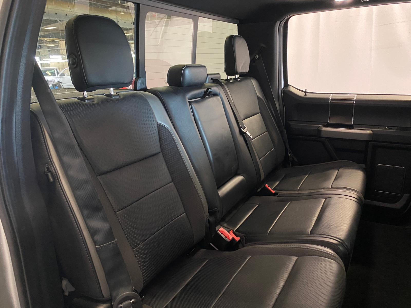 Thumbnail: 2019 Ford Econoline - 5
