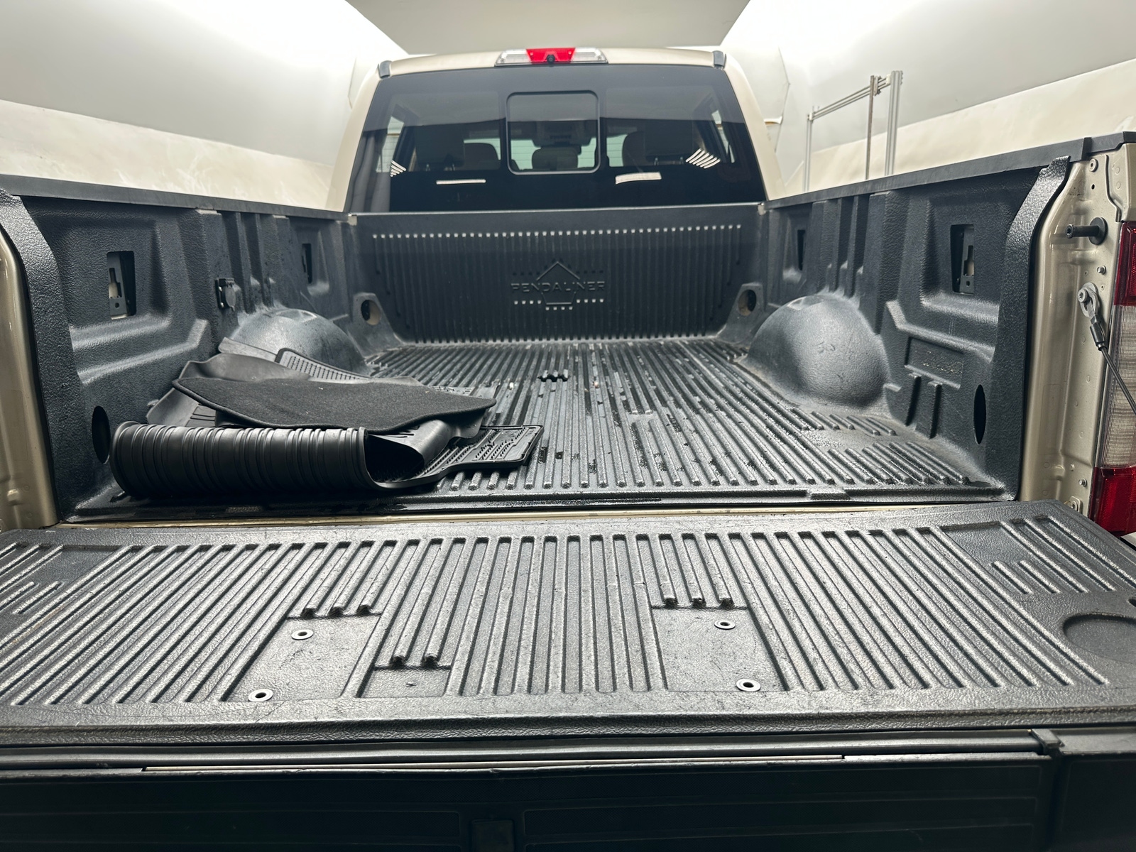 Thumbnail: 2018 Ford Econoline - 6