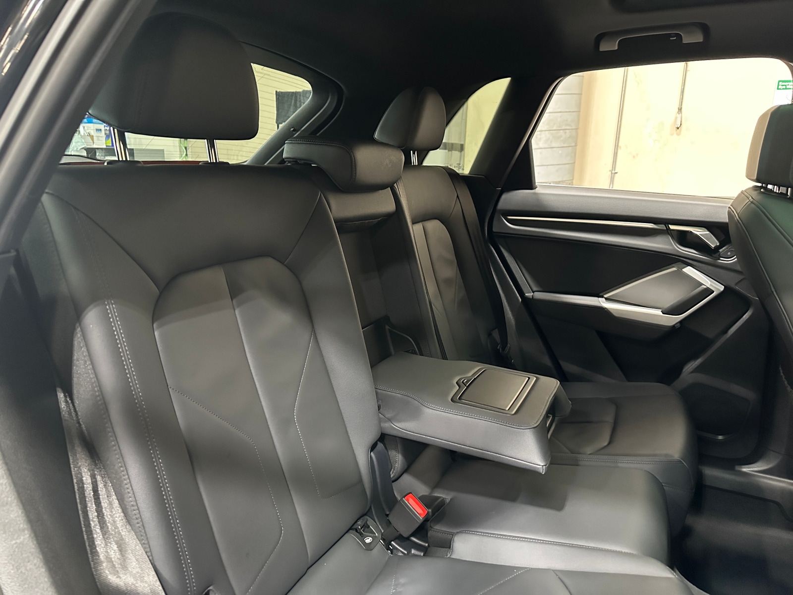Thumbnail: 2025 Audi Q3 - 6