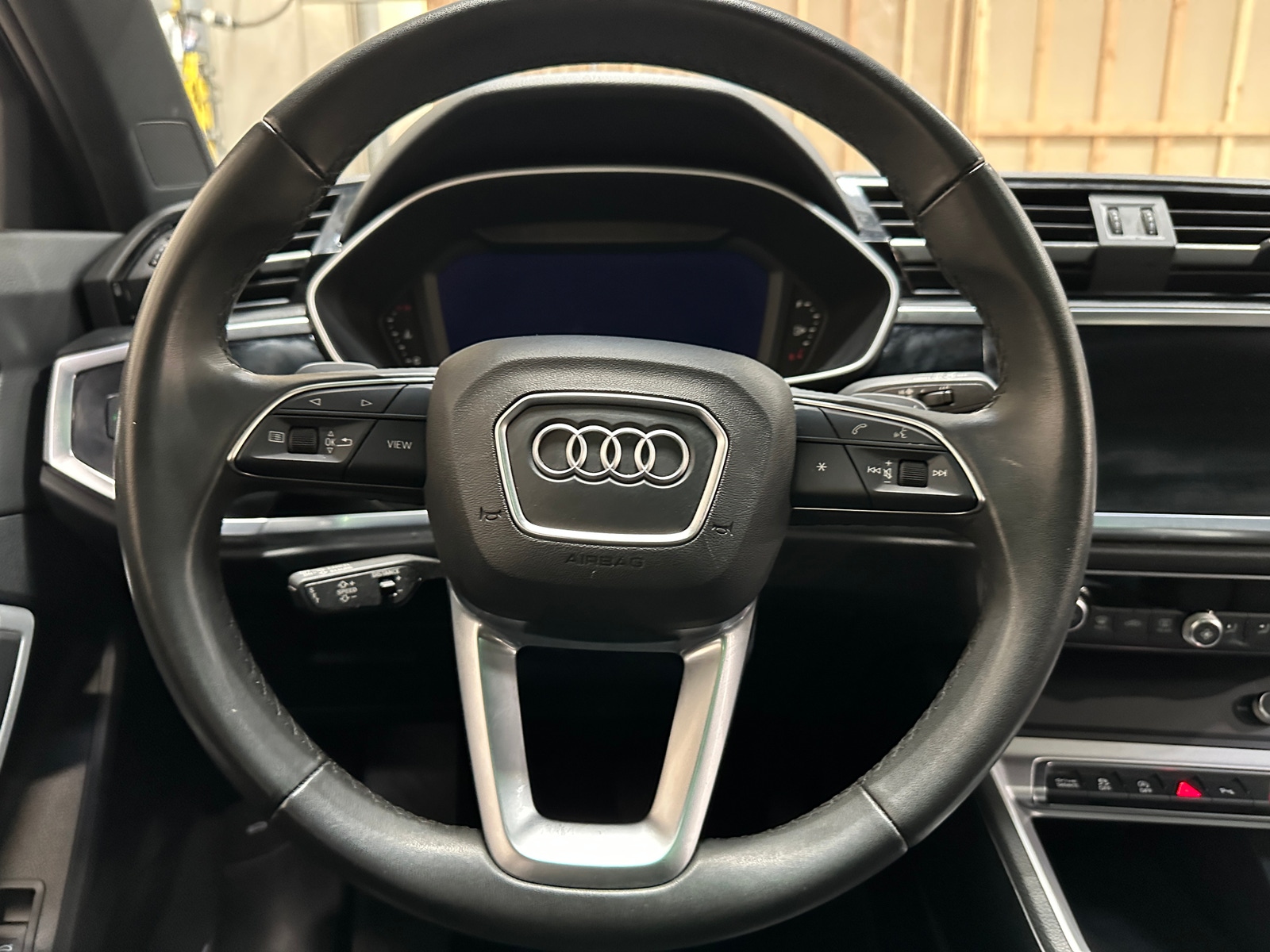 Thumbnail: 2025 Audi Q3 - 5