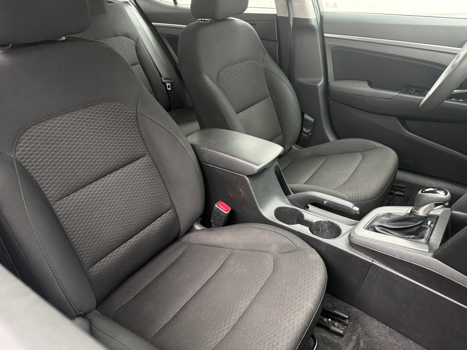 Thumbnail: 2019 Hyundai Elantra - 2