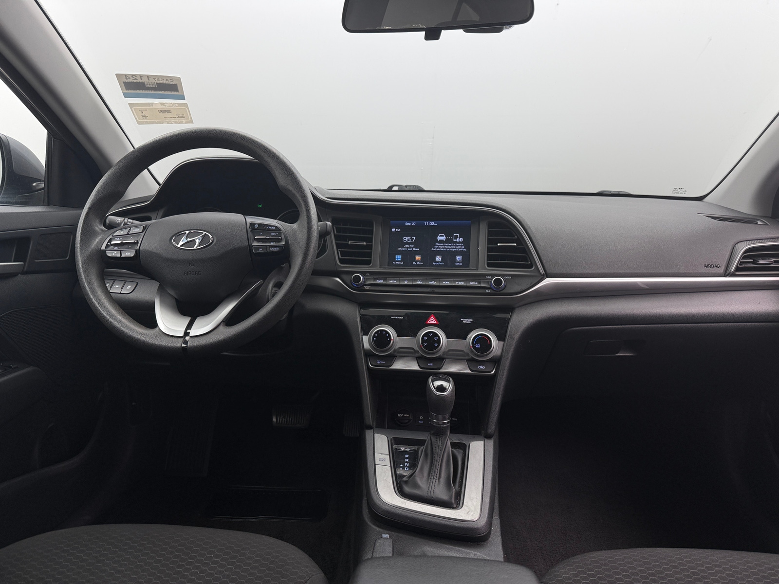 Thumbnail: 2019 Hyundai Elantra - 3