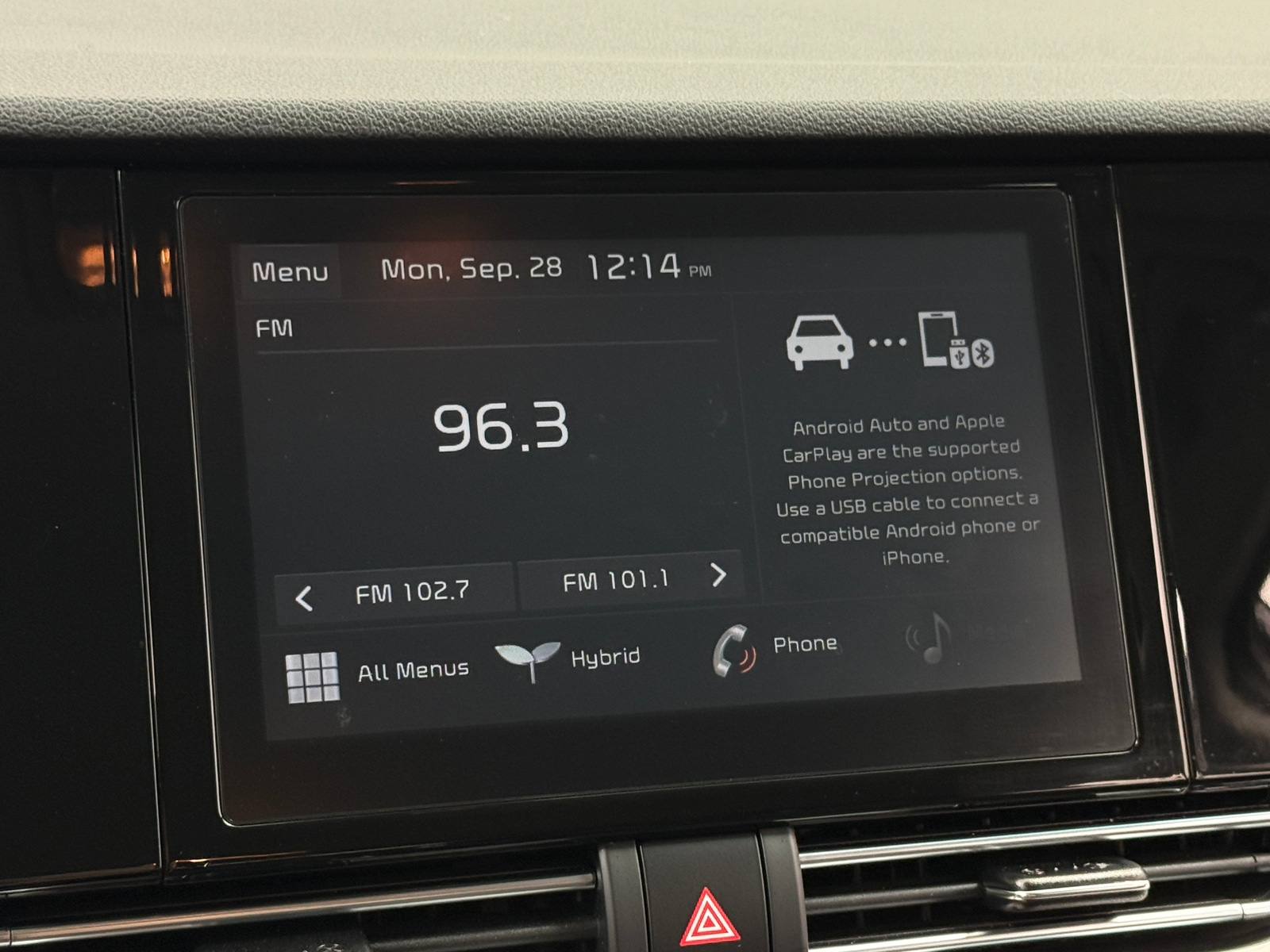 Thumbnail: 2020 Kia Niro - 4
