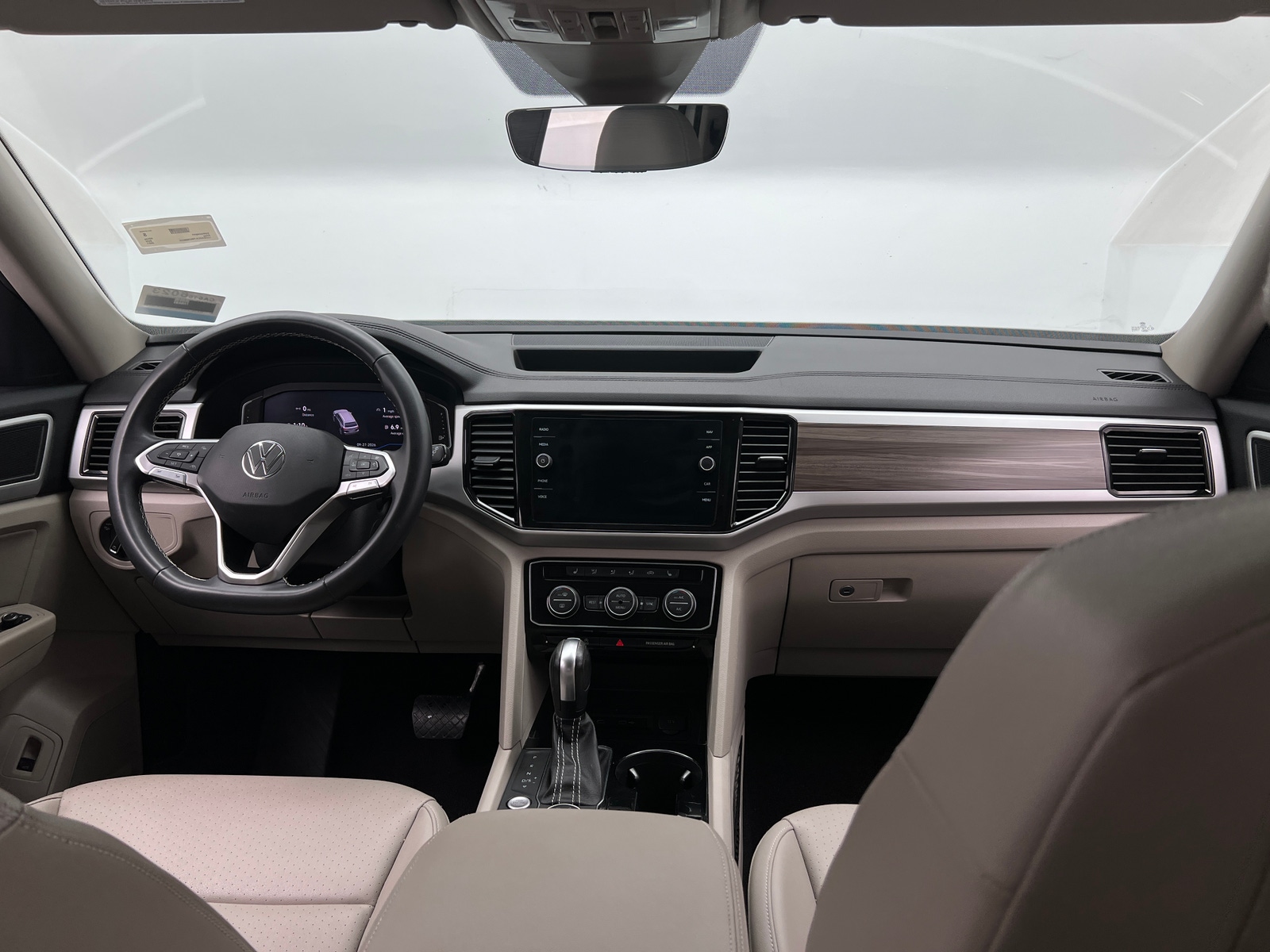 Thumbnail: 2021 Volkswagen Atlas - 2