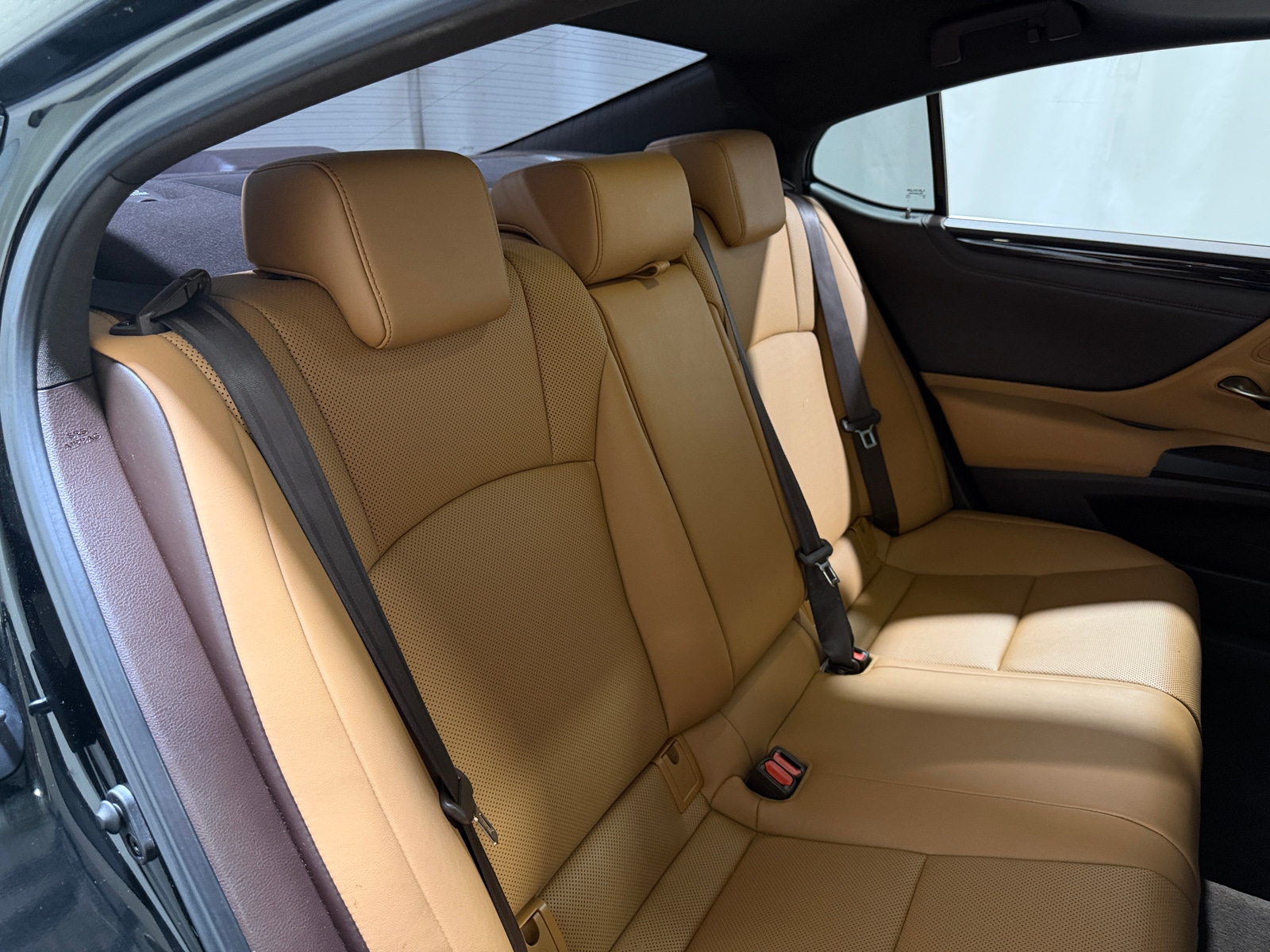 Thumbnail: 2020 Lexus ES - 6
