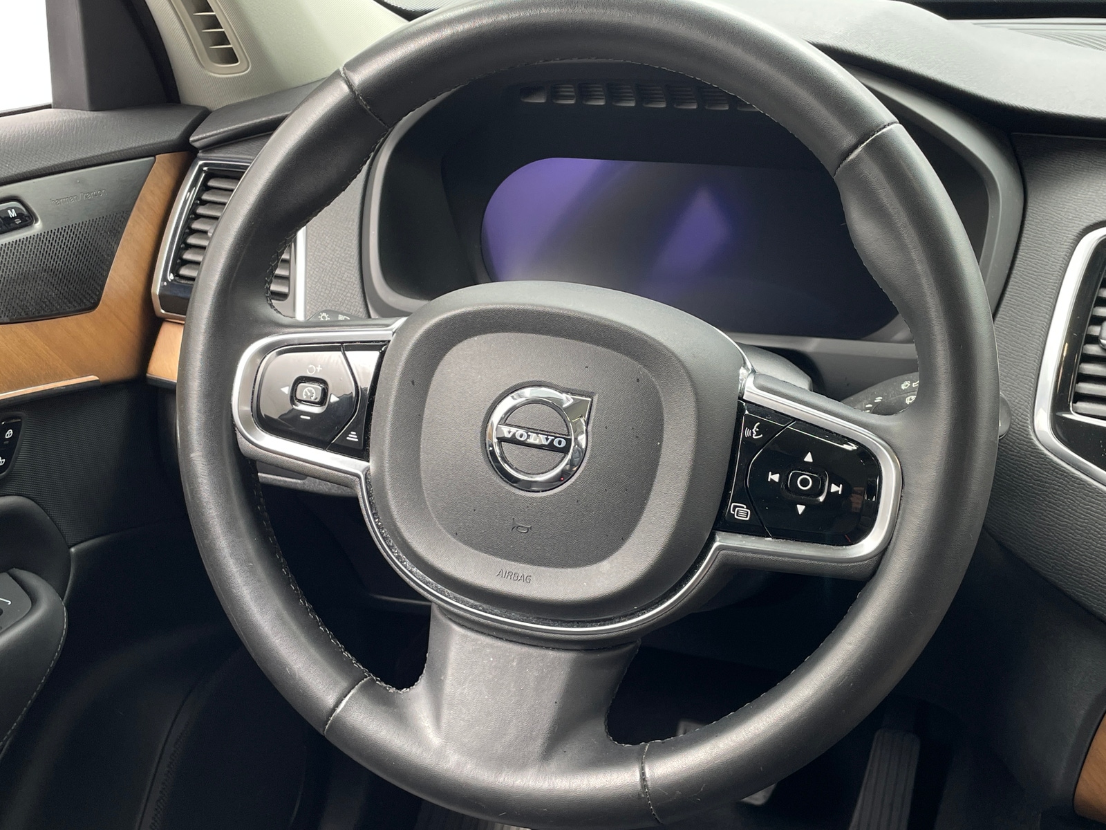 Thumbnail: 2024 Volvo XC90 - 4