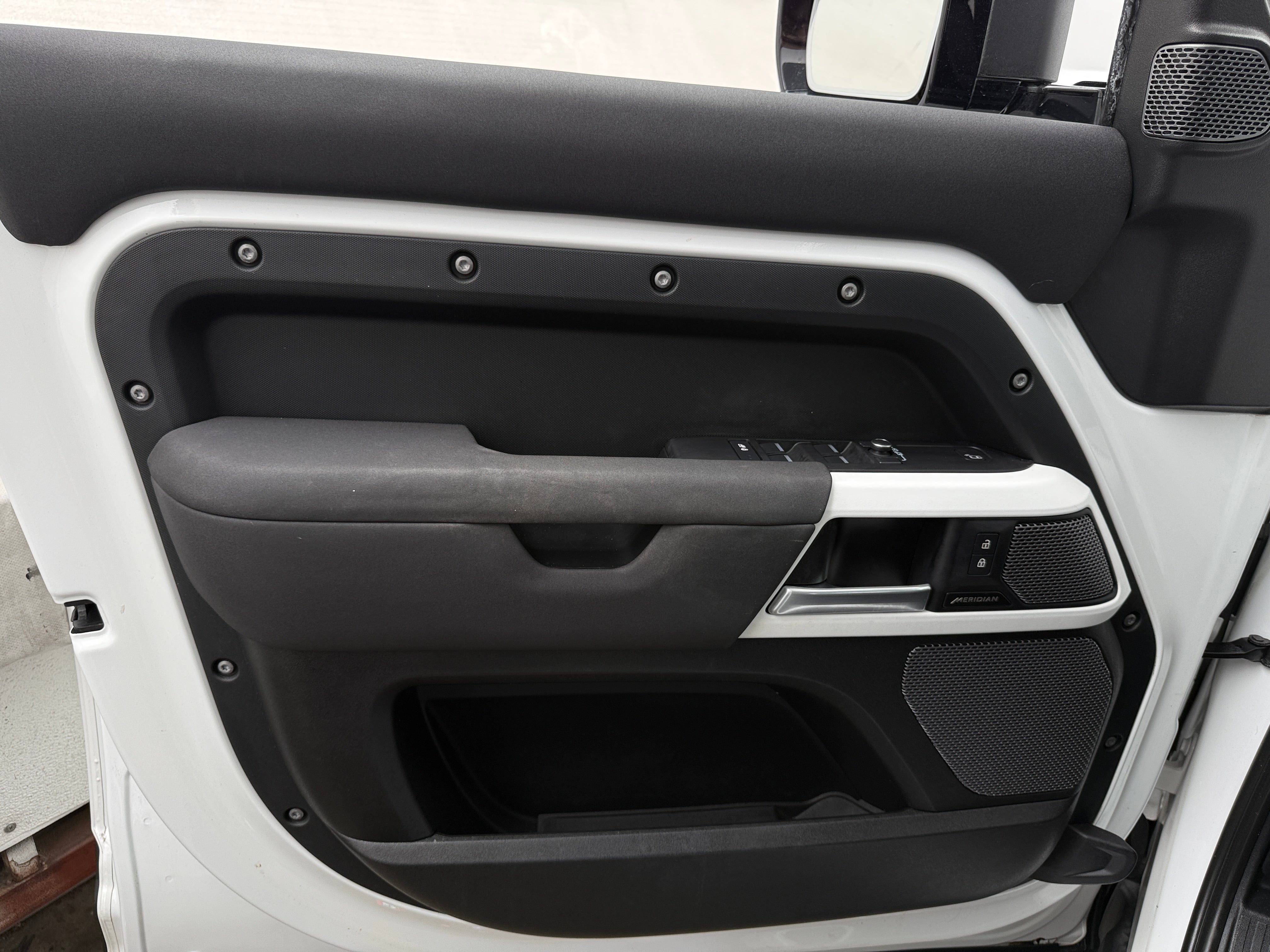 2023 Land Rover Defender