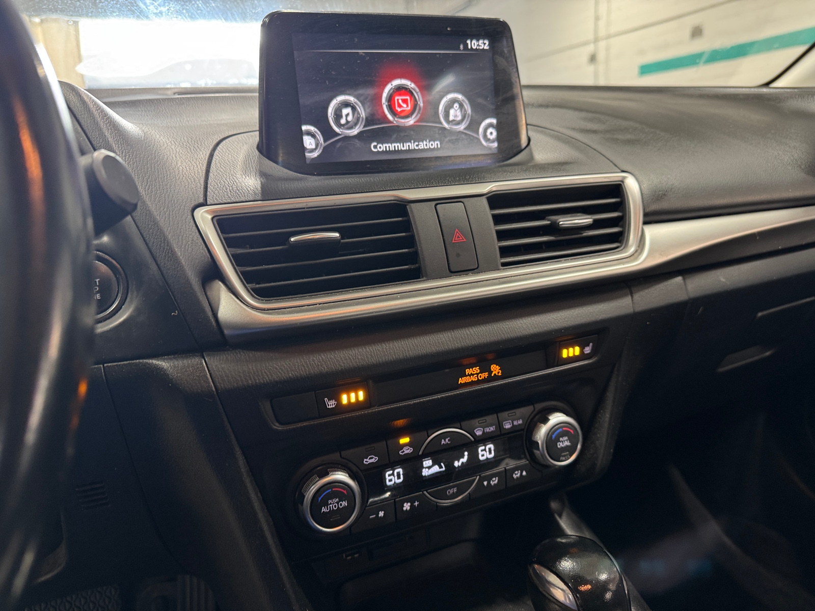 Thumbnail: 2018 Mazda Mazda3 - 3