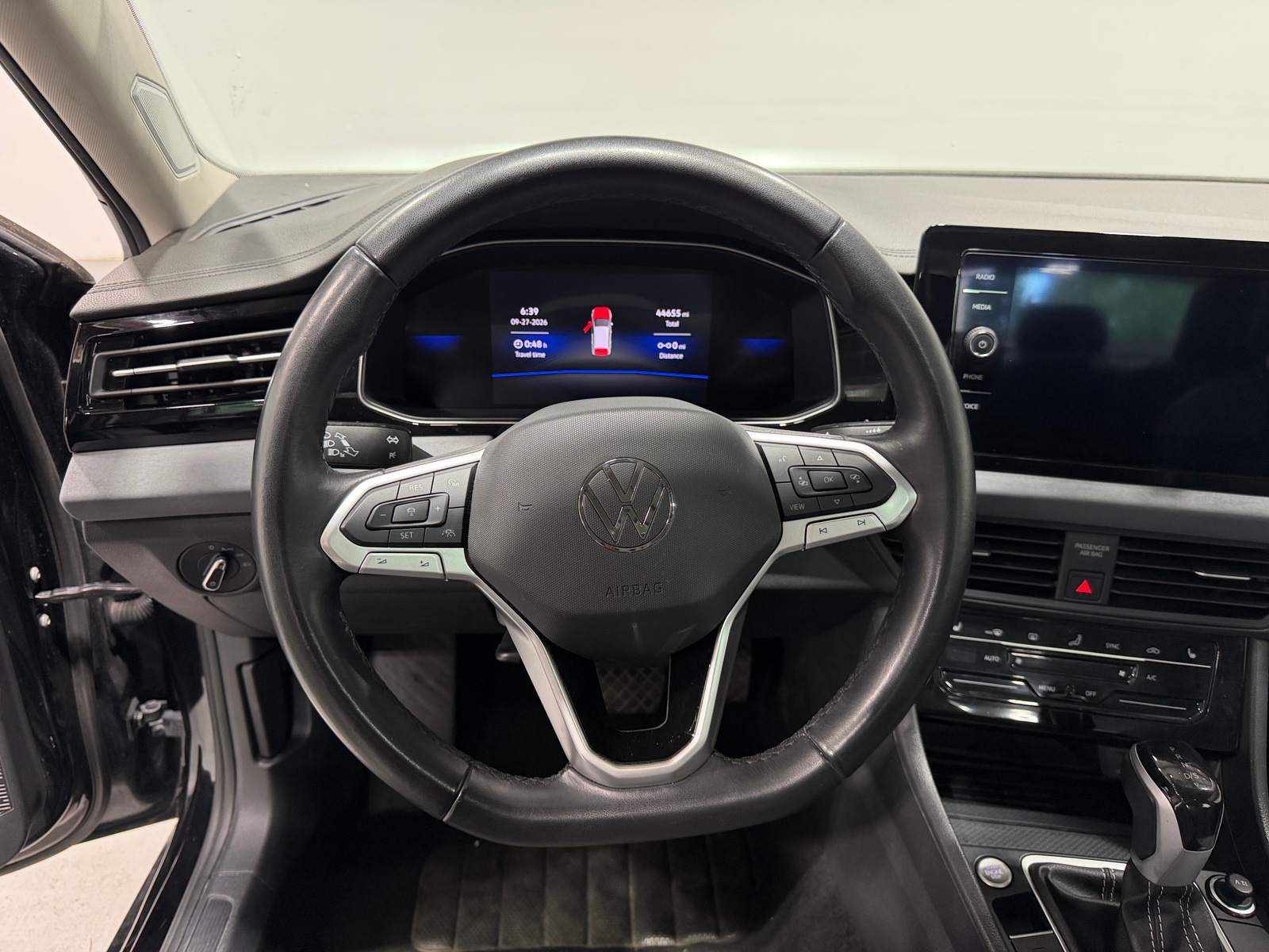 Thumbnail: 2025 Volkswagen Jetta - 4