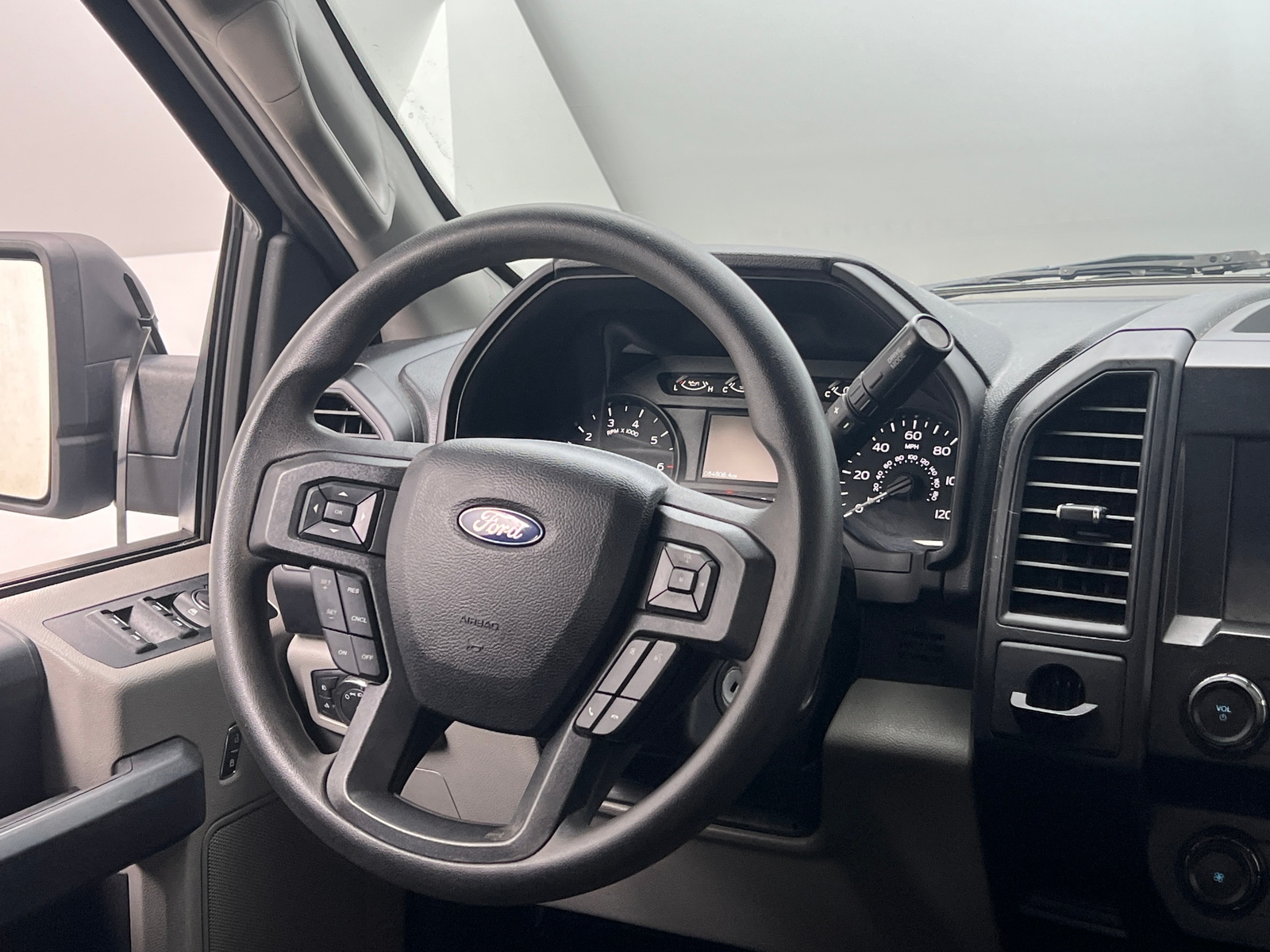 Thumbnail: 2020 Ford Econoline - 5
