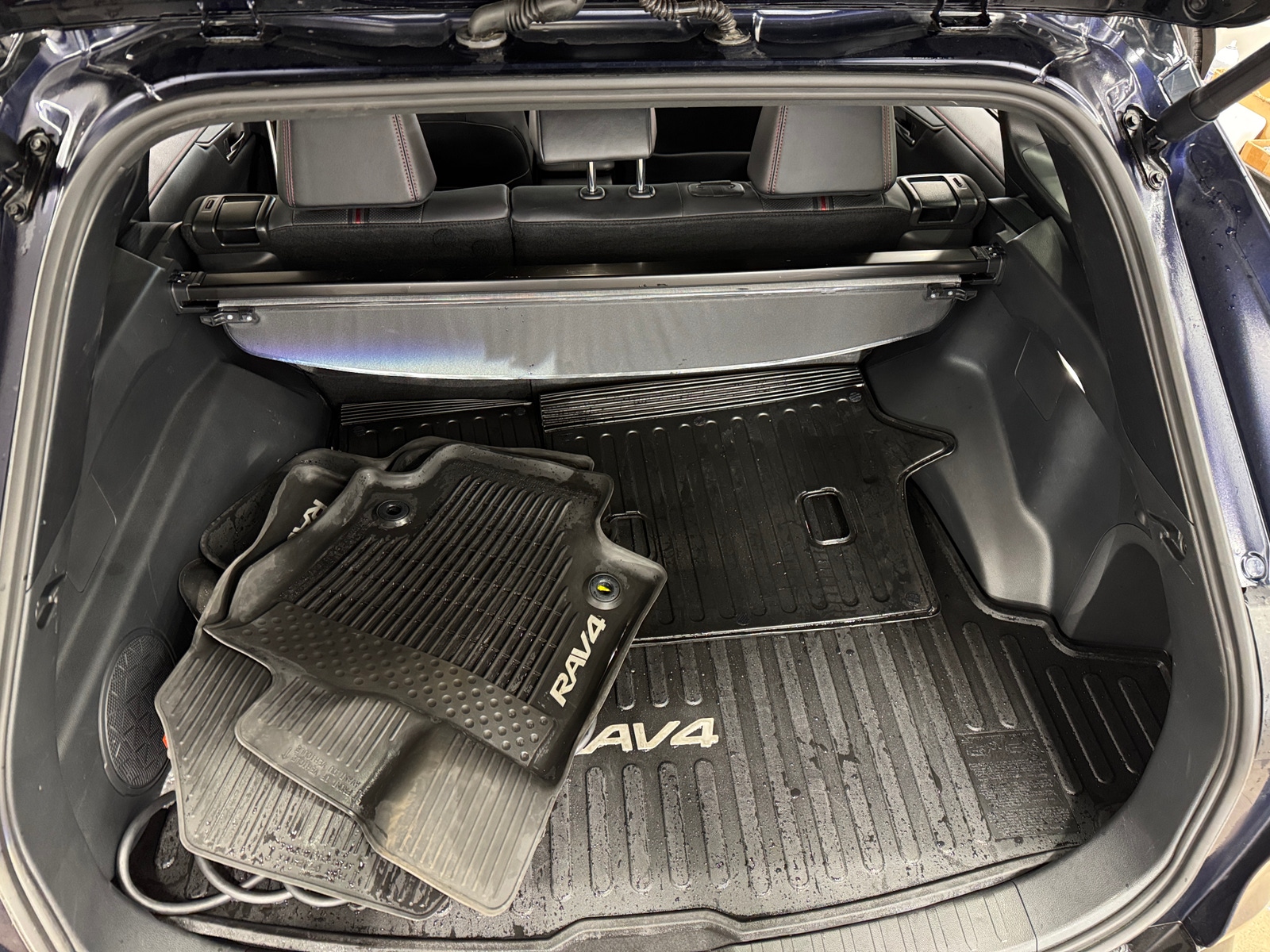 Thumbnail: 2024 Toyota RAV4 - 6