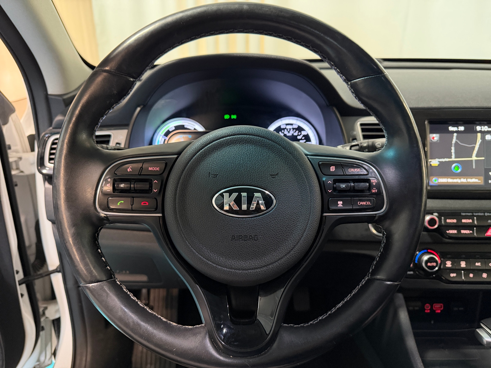Thumbnail: 2019 Kia Niro - 4