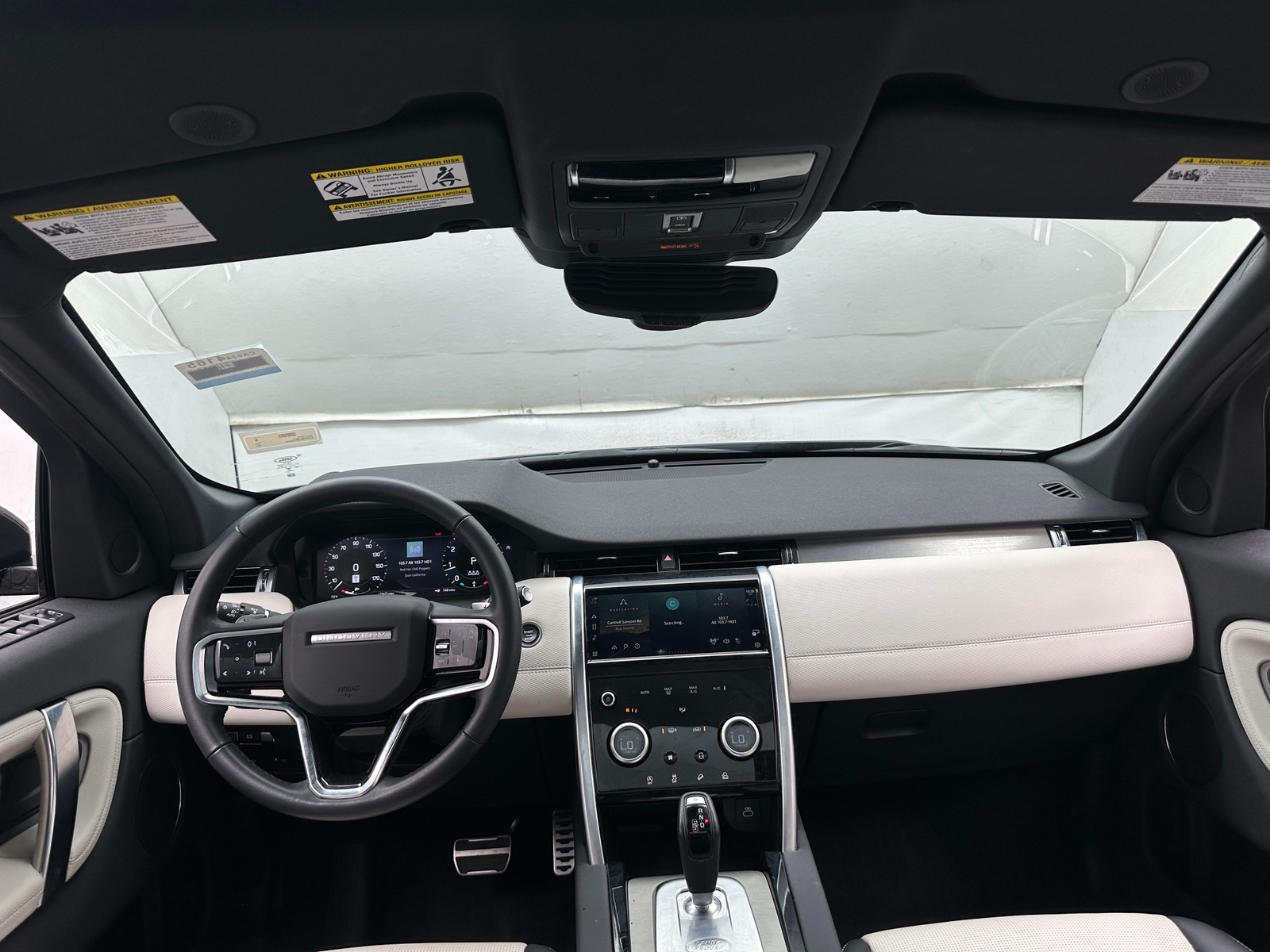Thumbnail: 2023 Land Rover Discovery Sport - 3