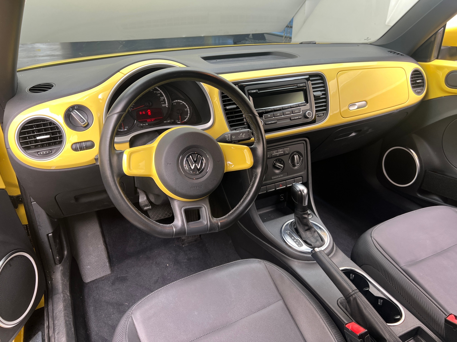 Thumbnail: 2013 Volkswagen Beetle - 2