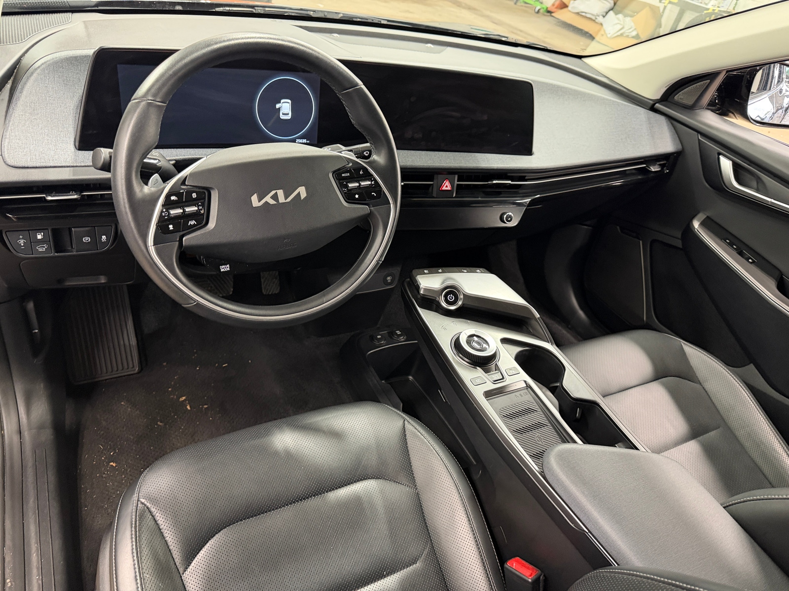 Thumbnail: 2024 Kia EV6 - 2